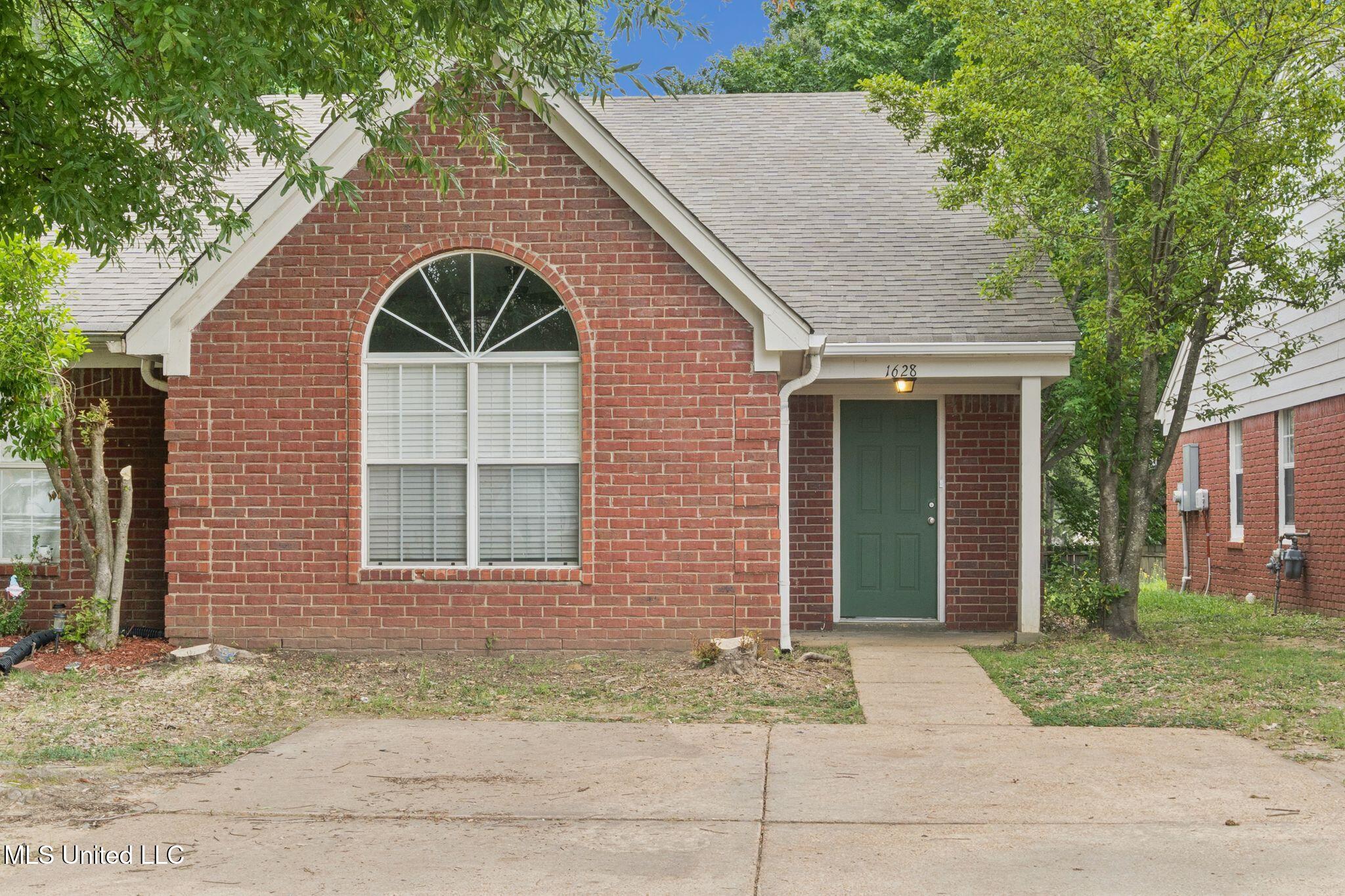 1628 Joy Boulevard Property Photo 1
