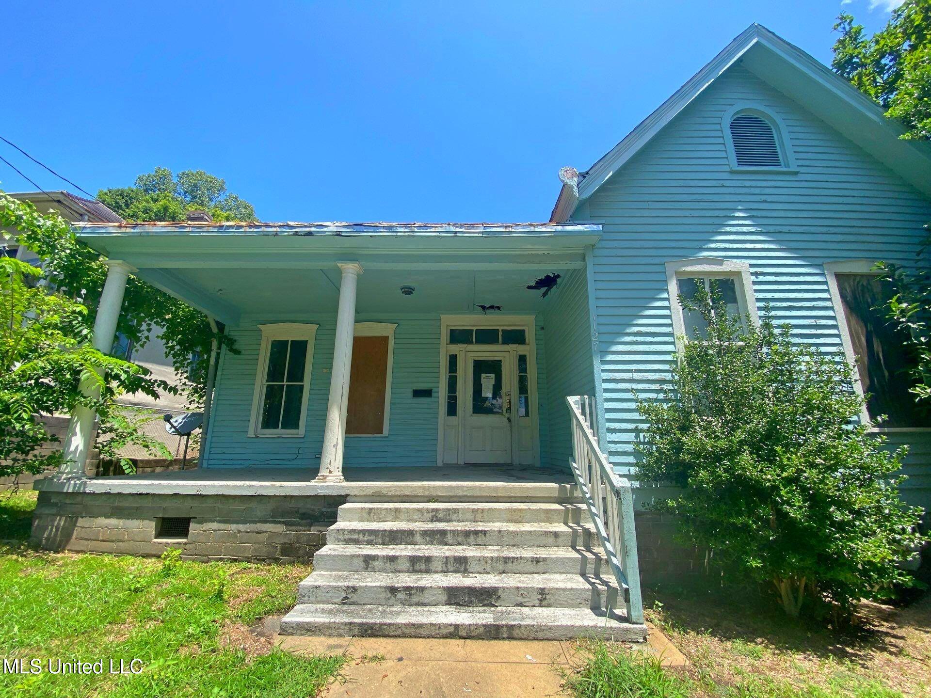 1127 Harrison Street Property Photo 1
