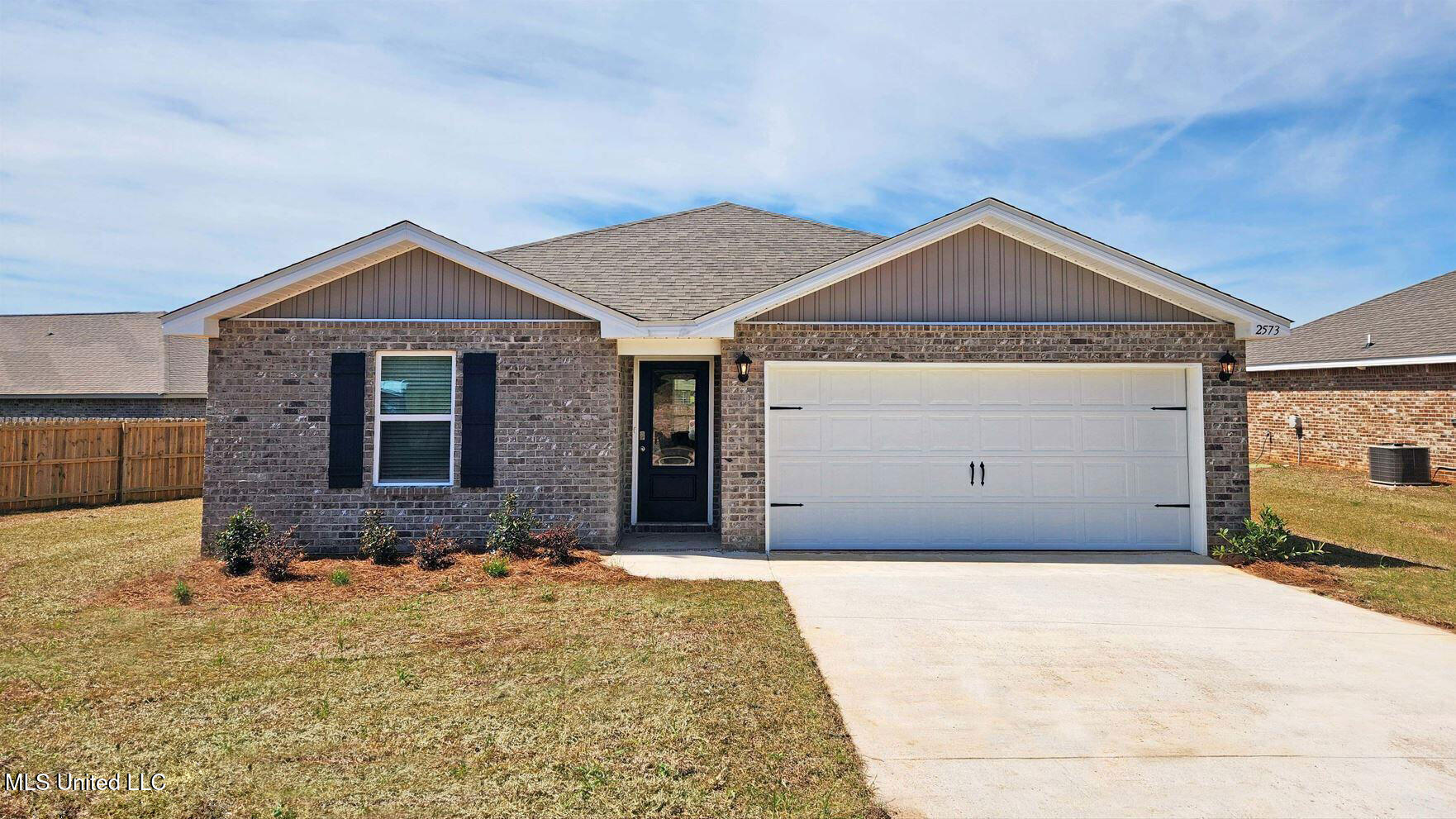 5015 Quail Ridge Drive Property Photo 1