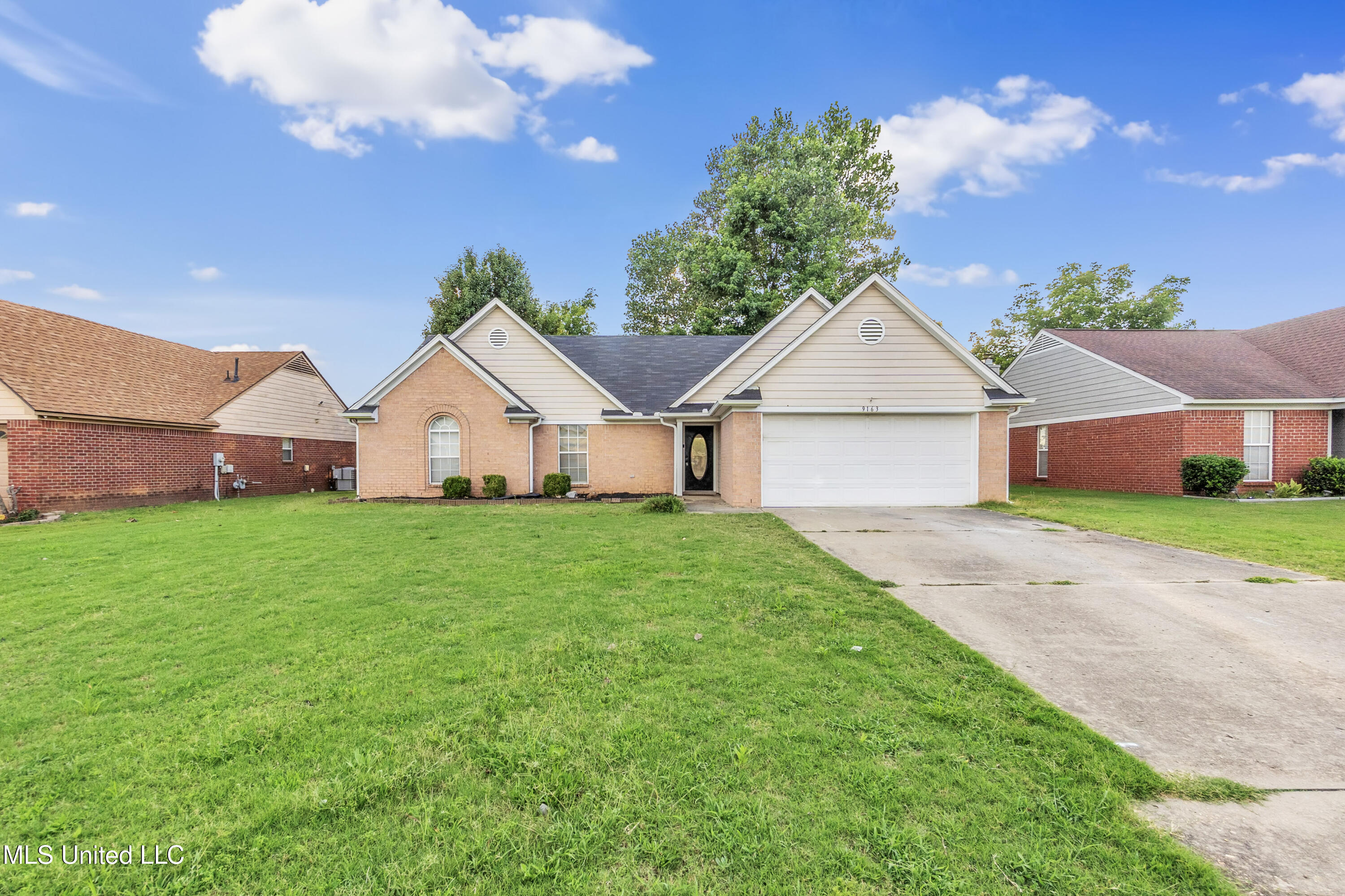 9163 W Triple Crown Loop Property Photo 1