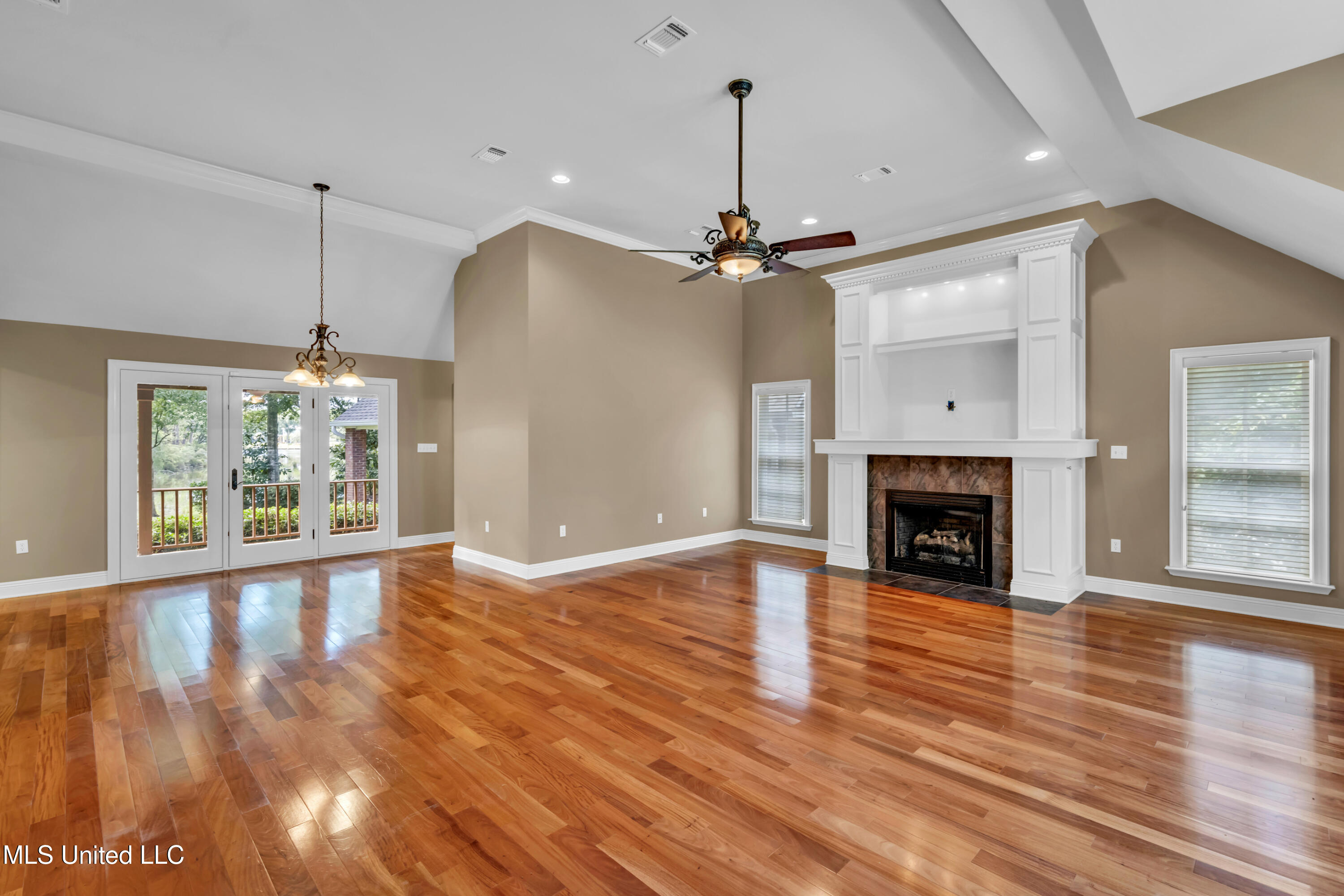 6022 Monticilla Circle Property Photo 23