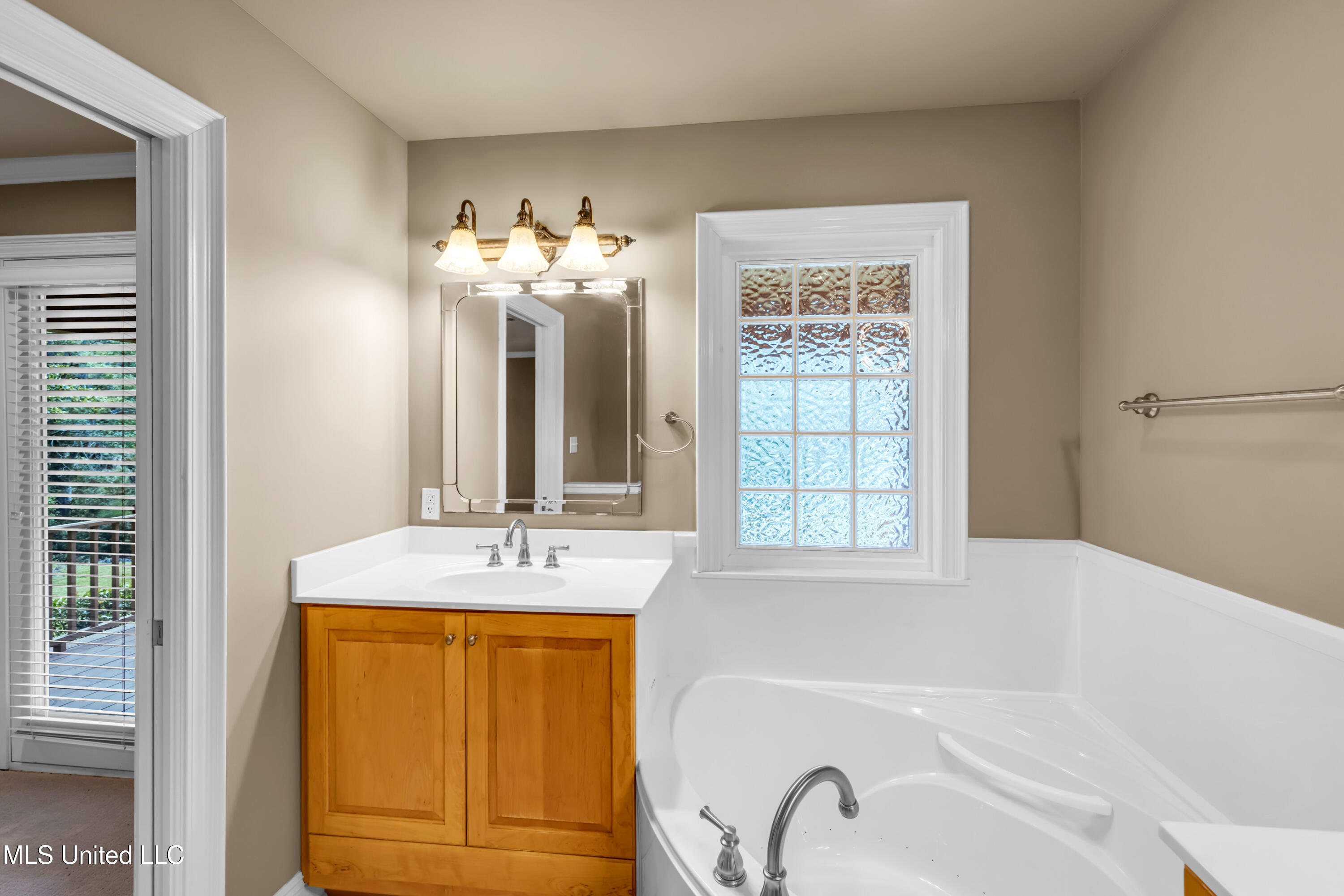 6022 Monticilla Circle Property Photo 33