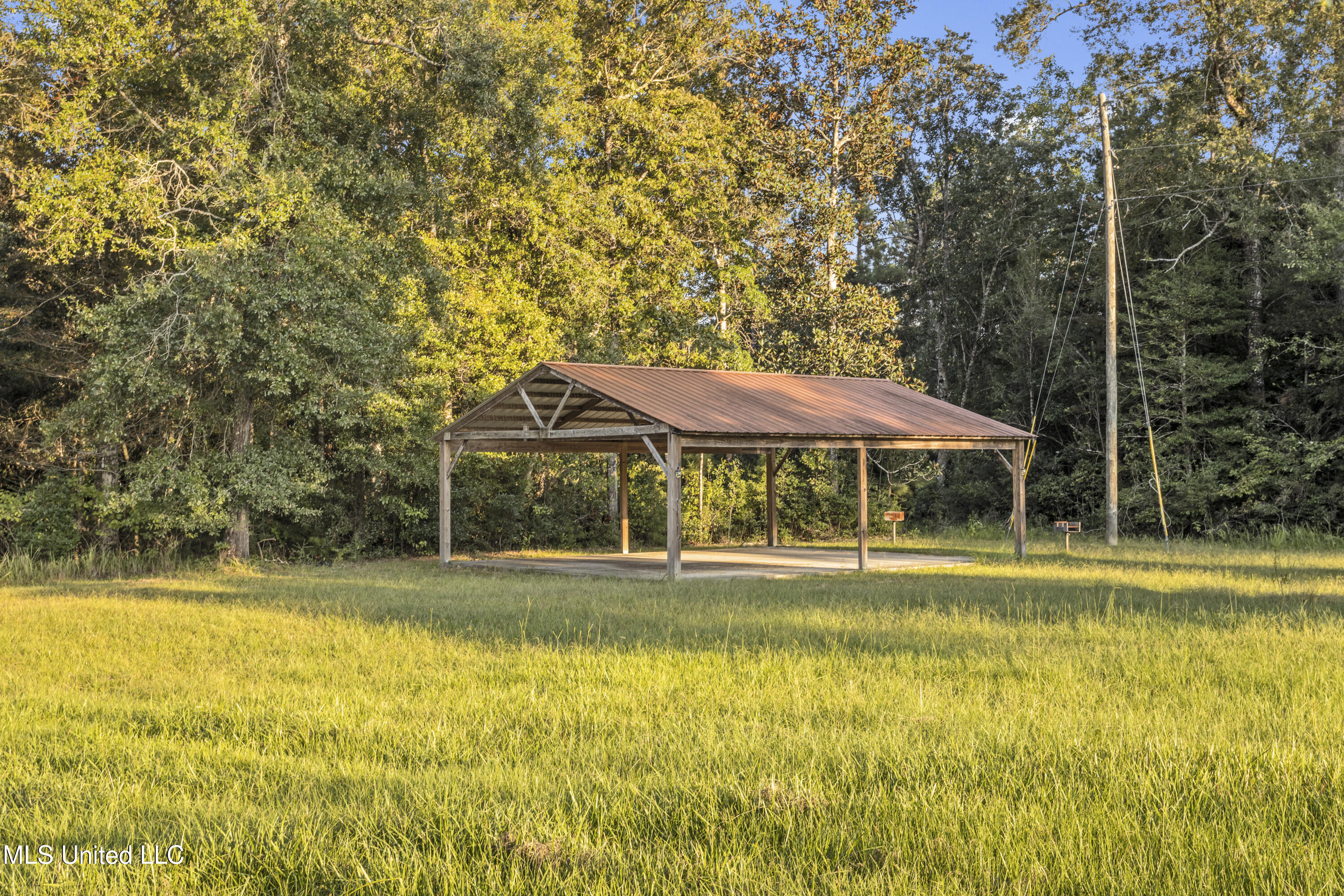 5106 Vestry Road Property Photo 8