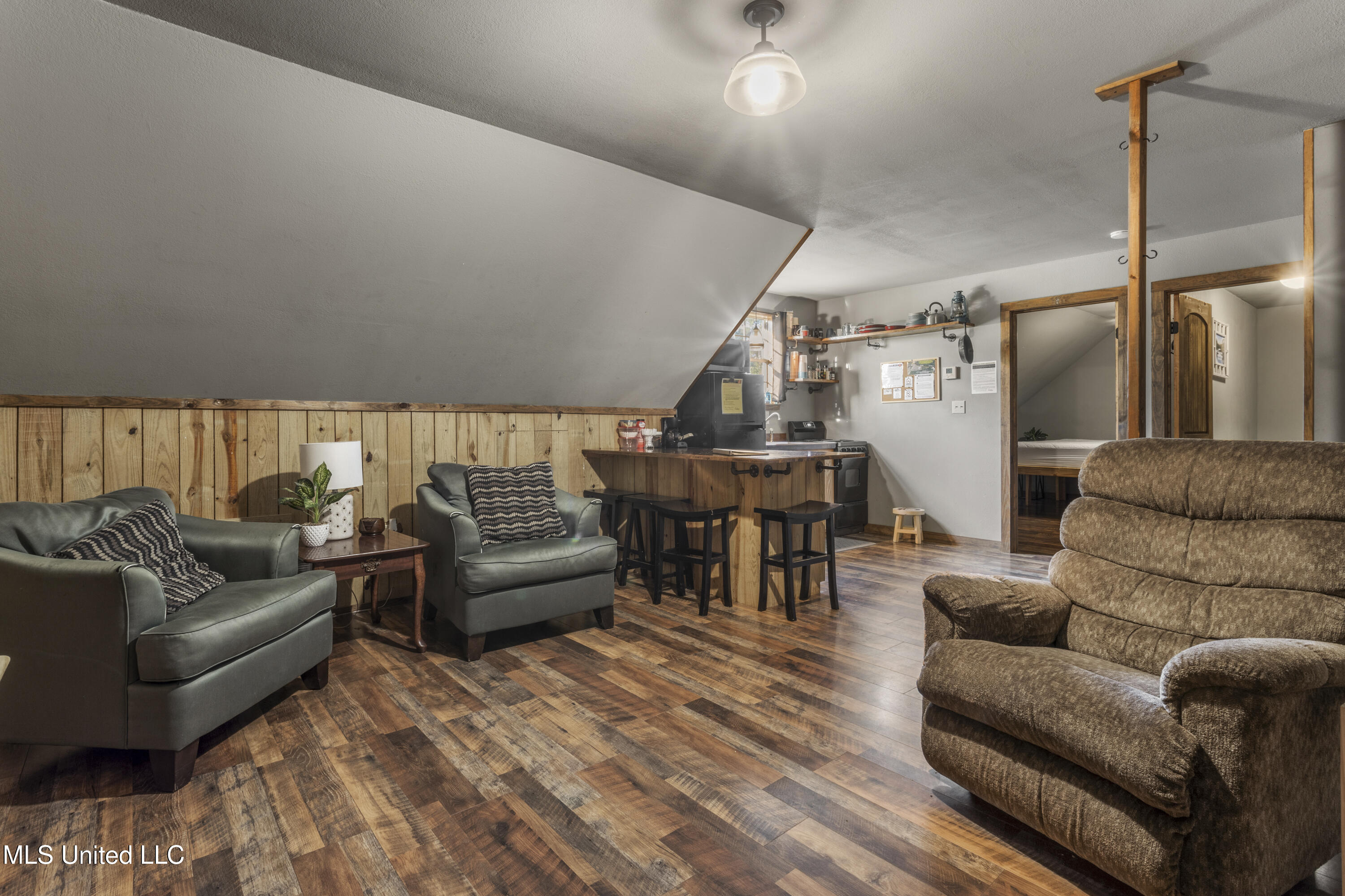 5106 Vestry Road Property Photo 57