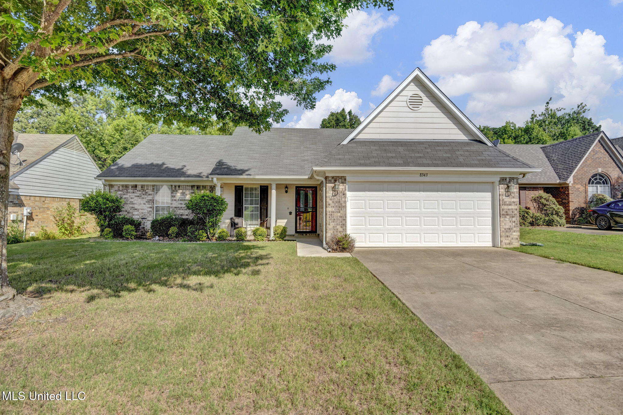 8343 Manhatten Drive Property Photo 1