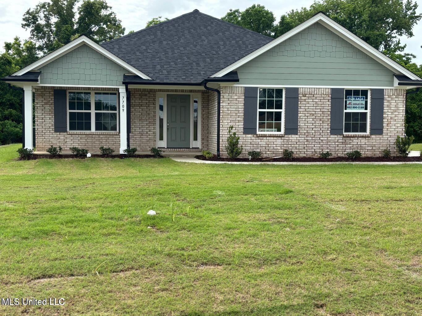 327 Cardinal Lane Property Photo 1