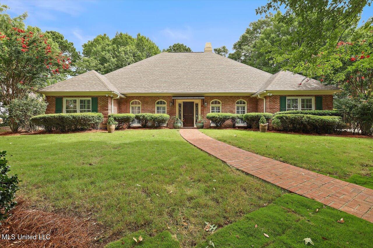 210 Bellewood Court Property Photo 1
