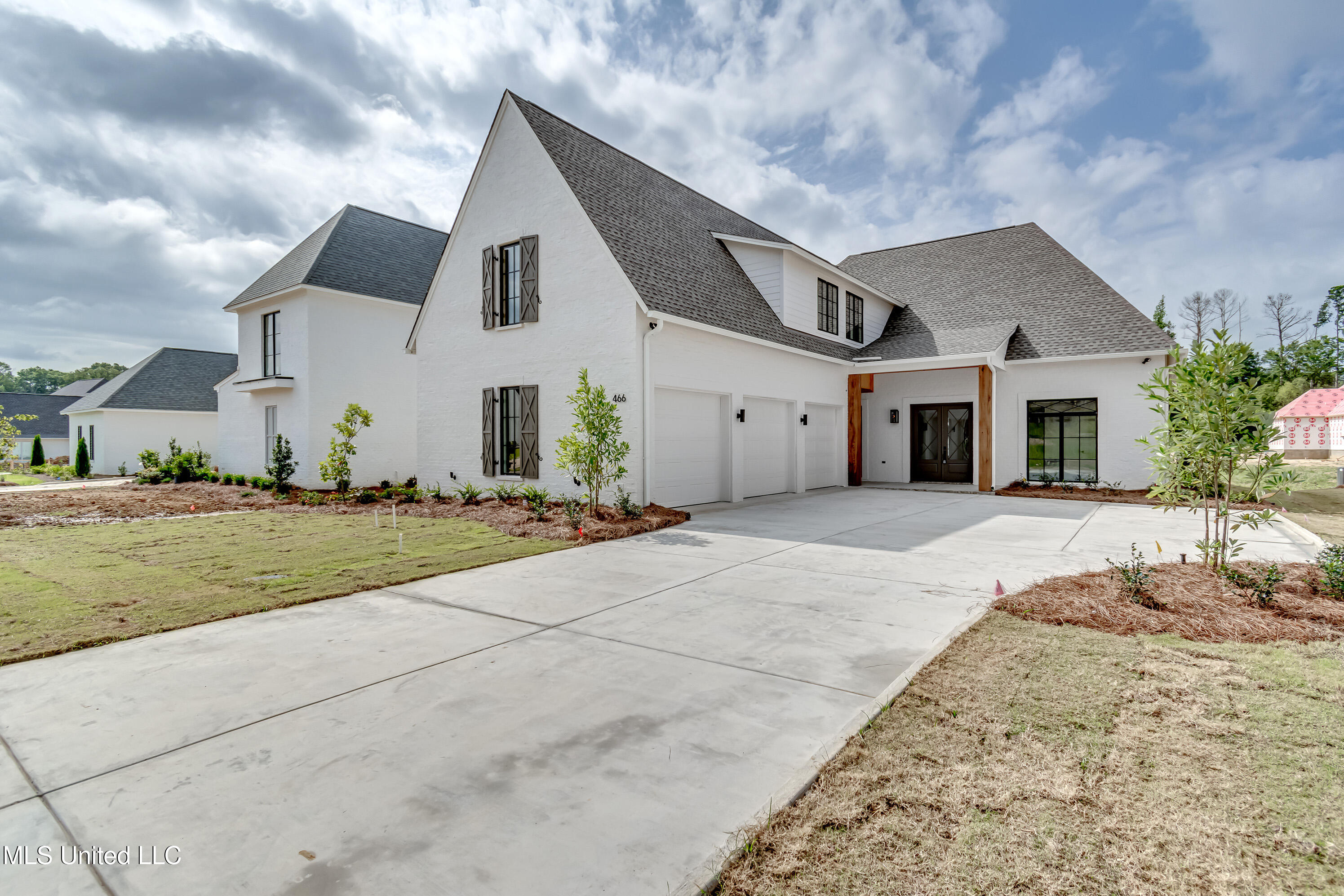 466 Whittington Circle Property Photo 3