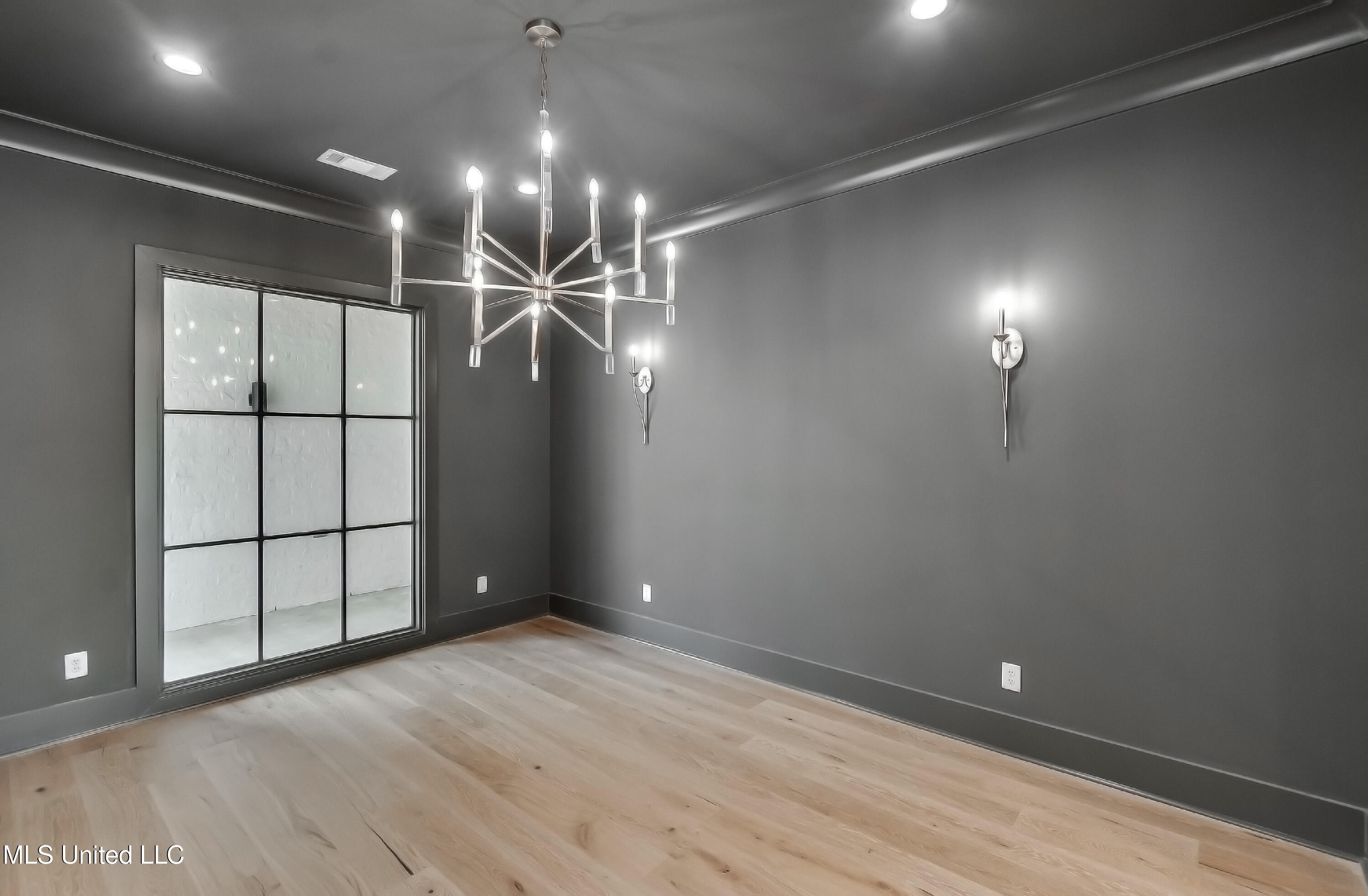 466 Whittington Circle Property Photo 13
