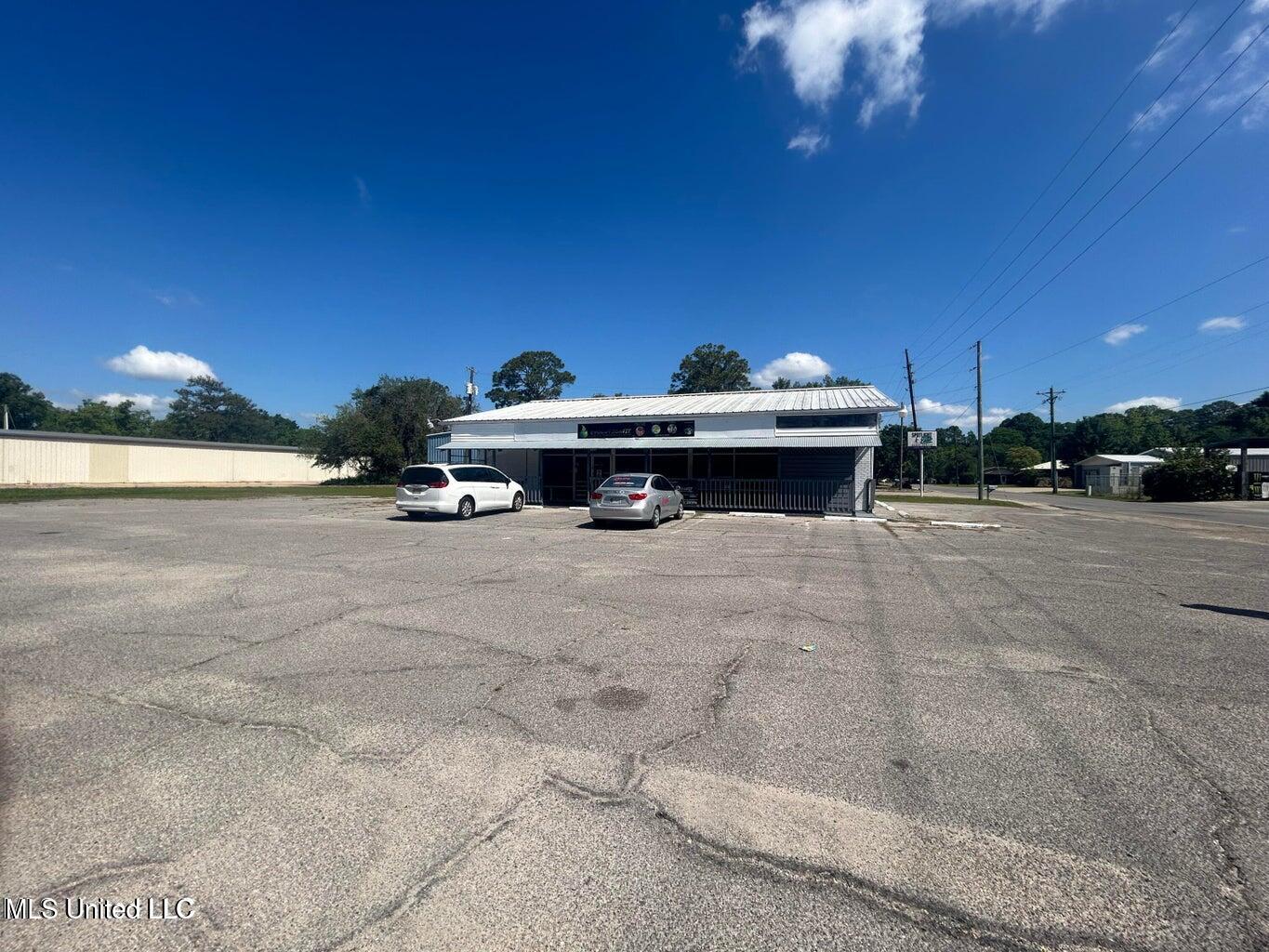 3011 Ingalls Avenue Property Photo 1
