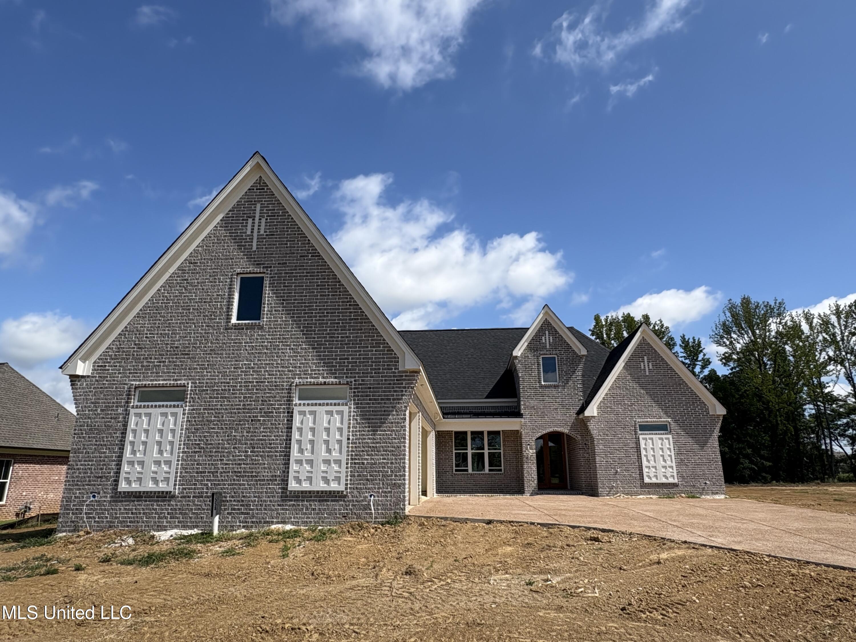 1558 John Thomas Cove Property Photo 1