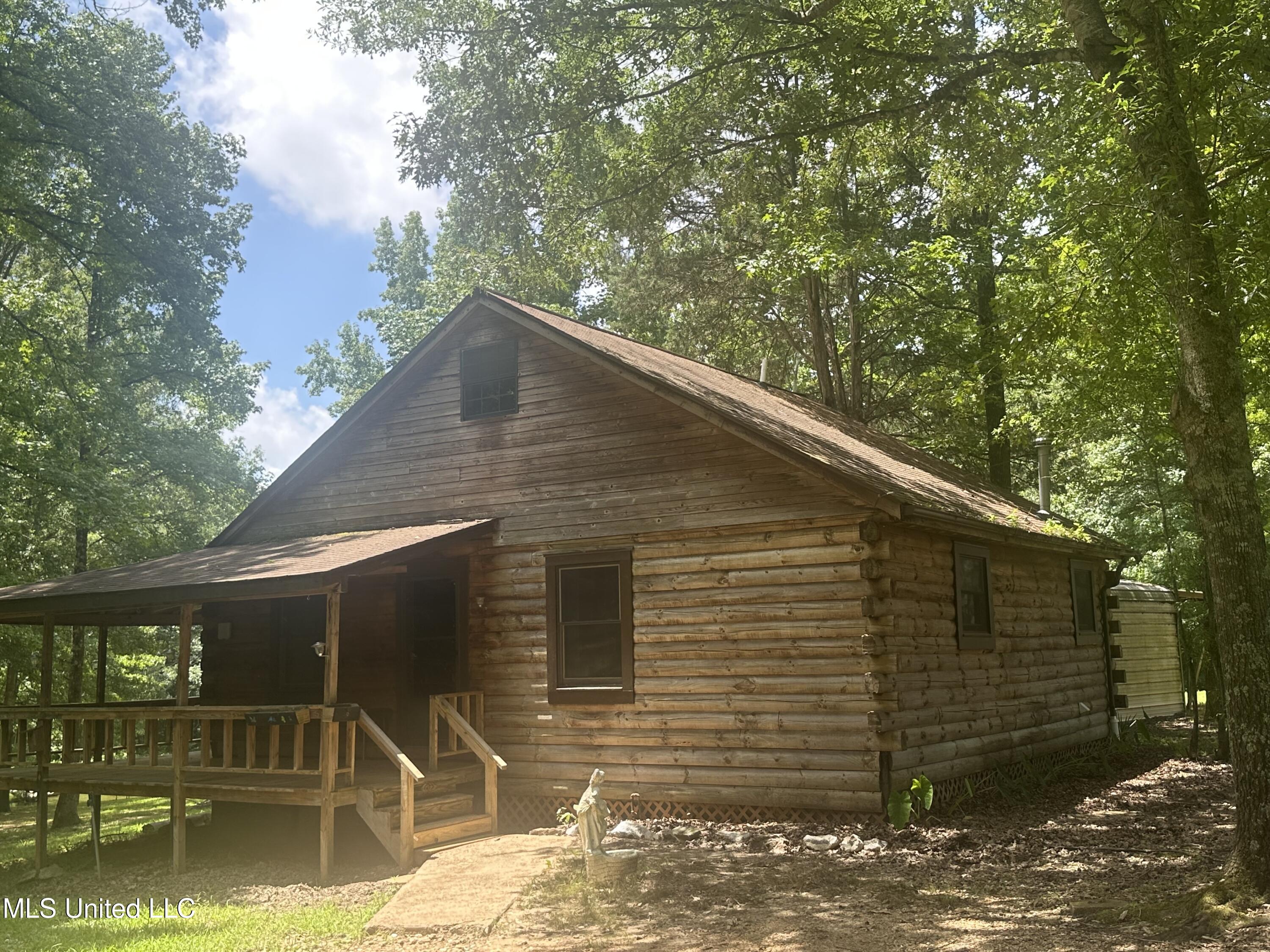 185 Longview Drive Property Photo 1