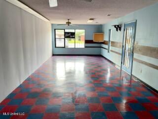 4019 Second Street Property Photo 5