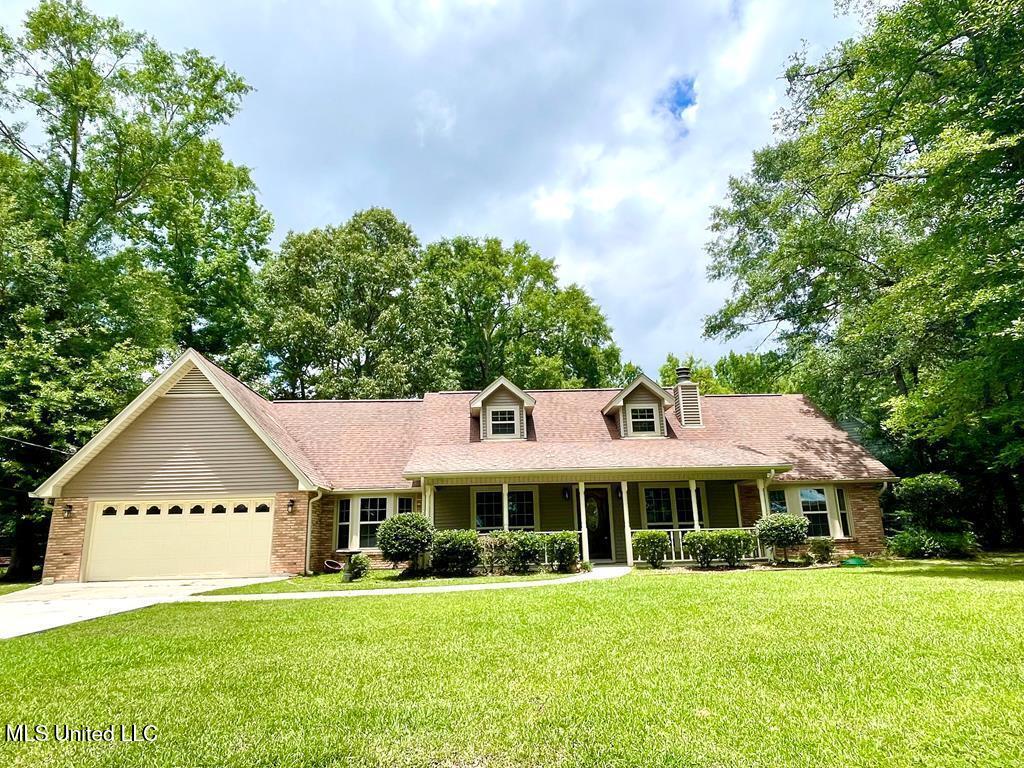 508 W Lakeshore Drive Property Photo 1