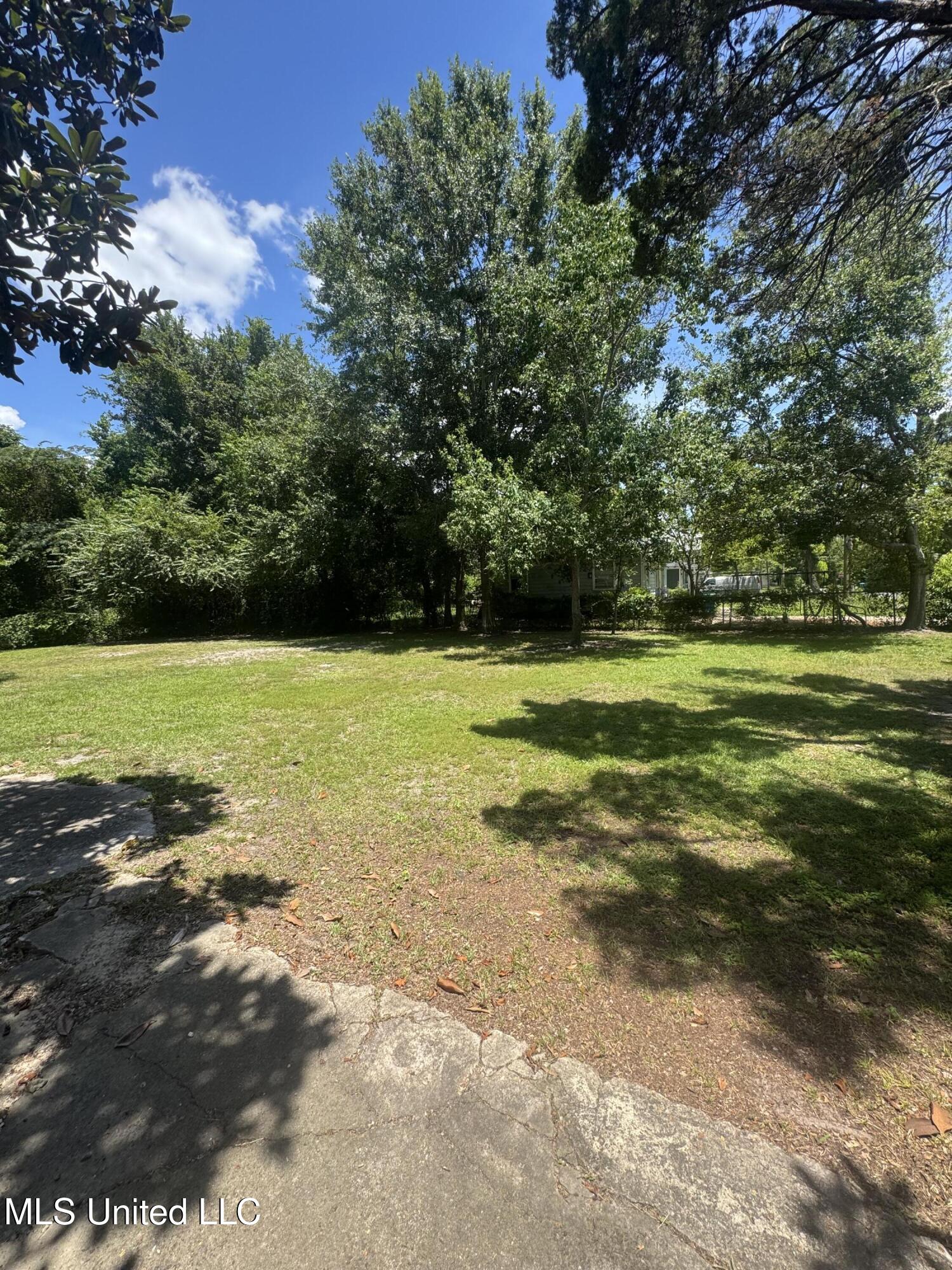 3403 Darryl Avenue Property Photo 4