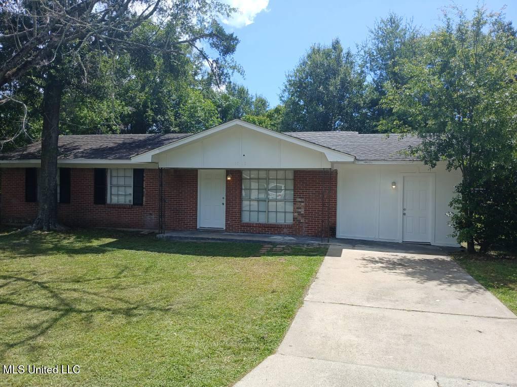 1710 62nd Avenue Property Photo 1