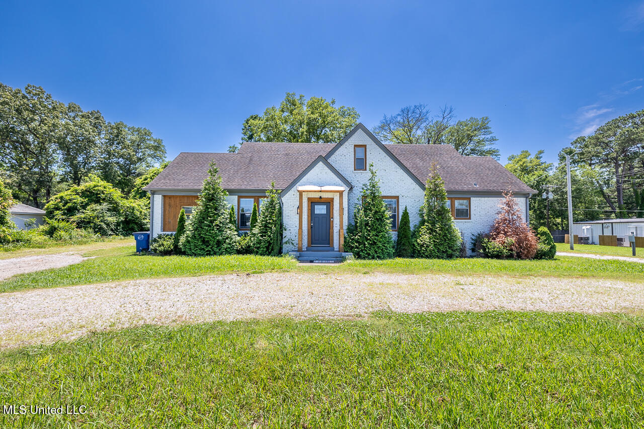 9517 Highway 178 Property Photo 1