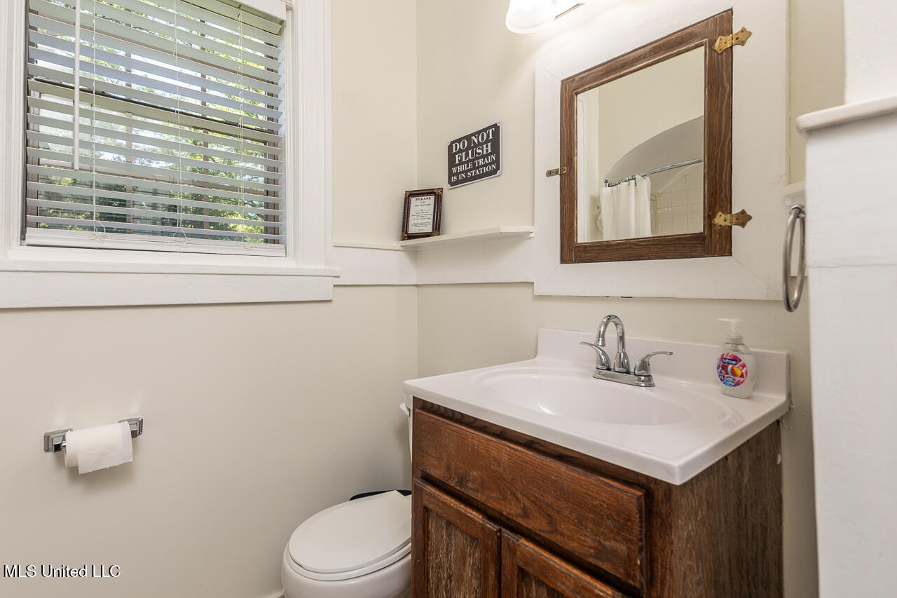 9517 Highway 178 Property Photo 17