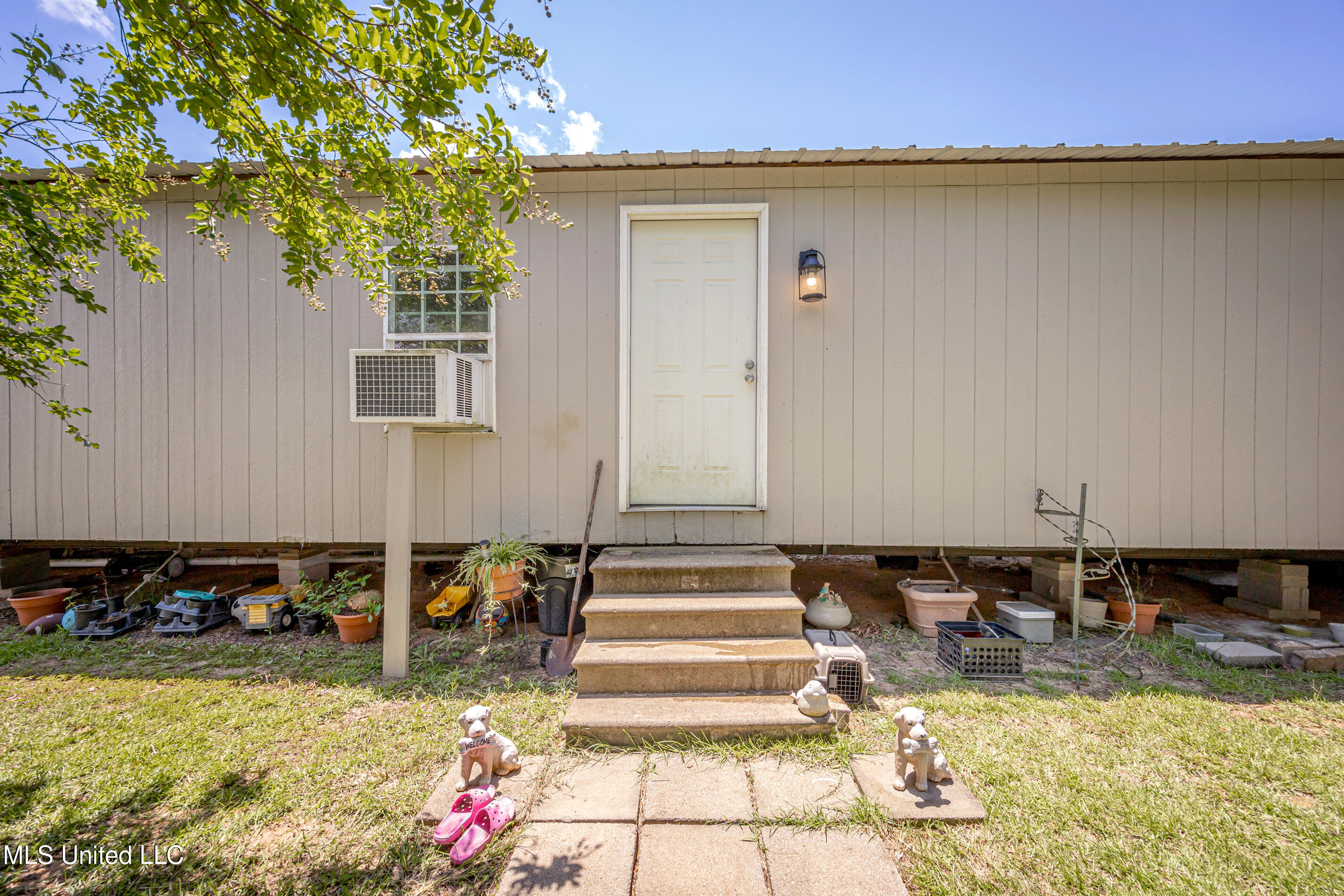 139 Archey Lane Property Photo 3