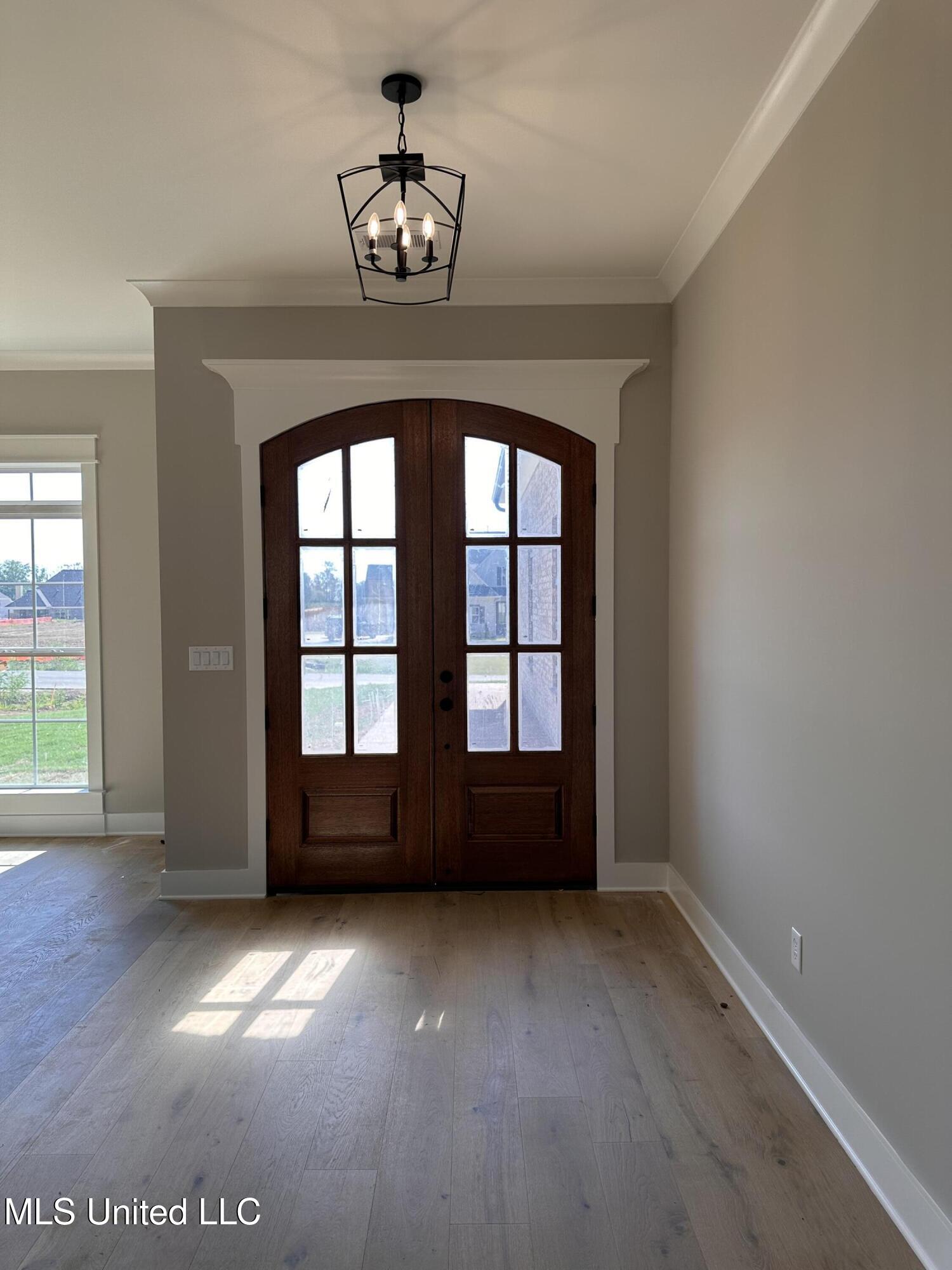1735 Bakersfield Way Property Photo 3