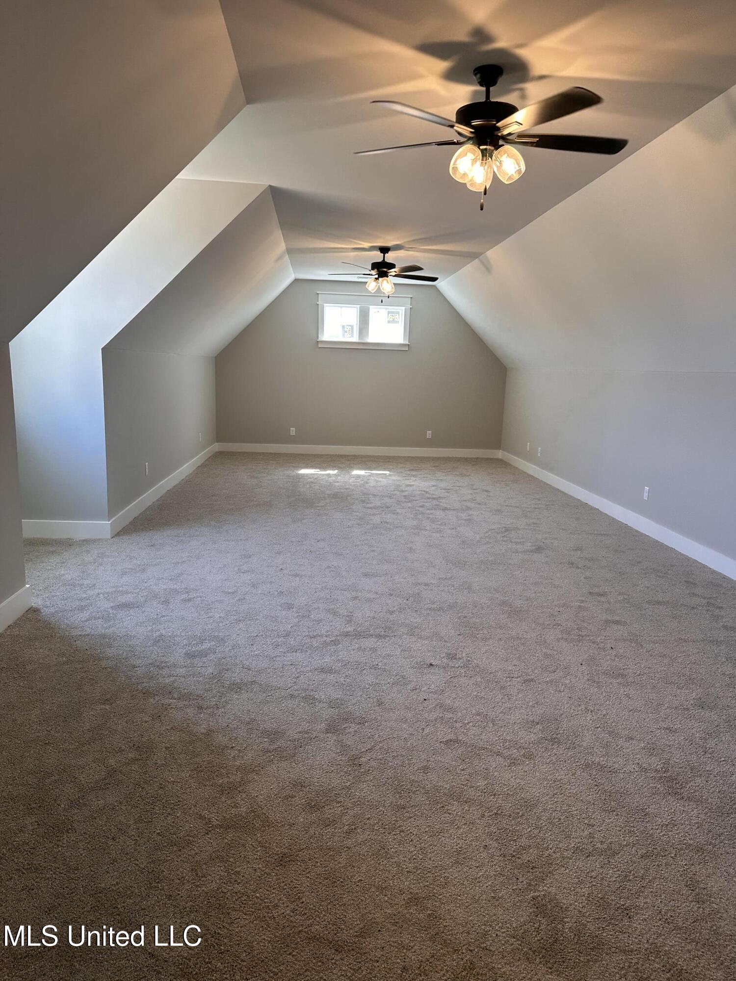 1735 Bakersfield Way Property Photo 17