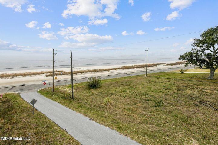 517 N Beach Boulevard Property Photo 1