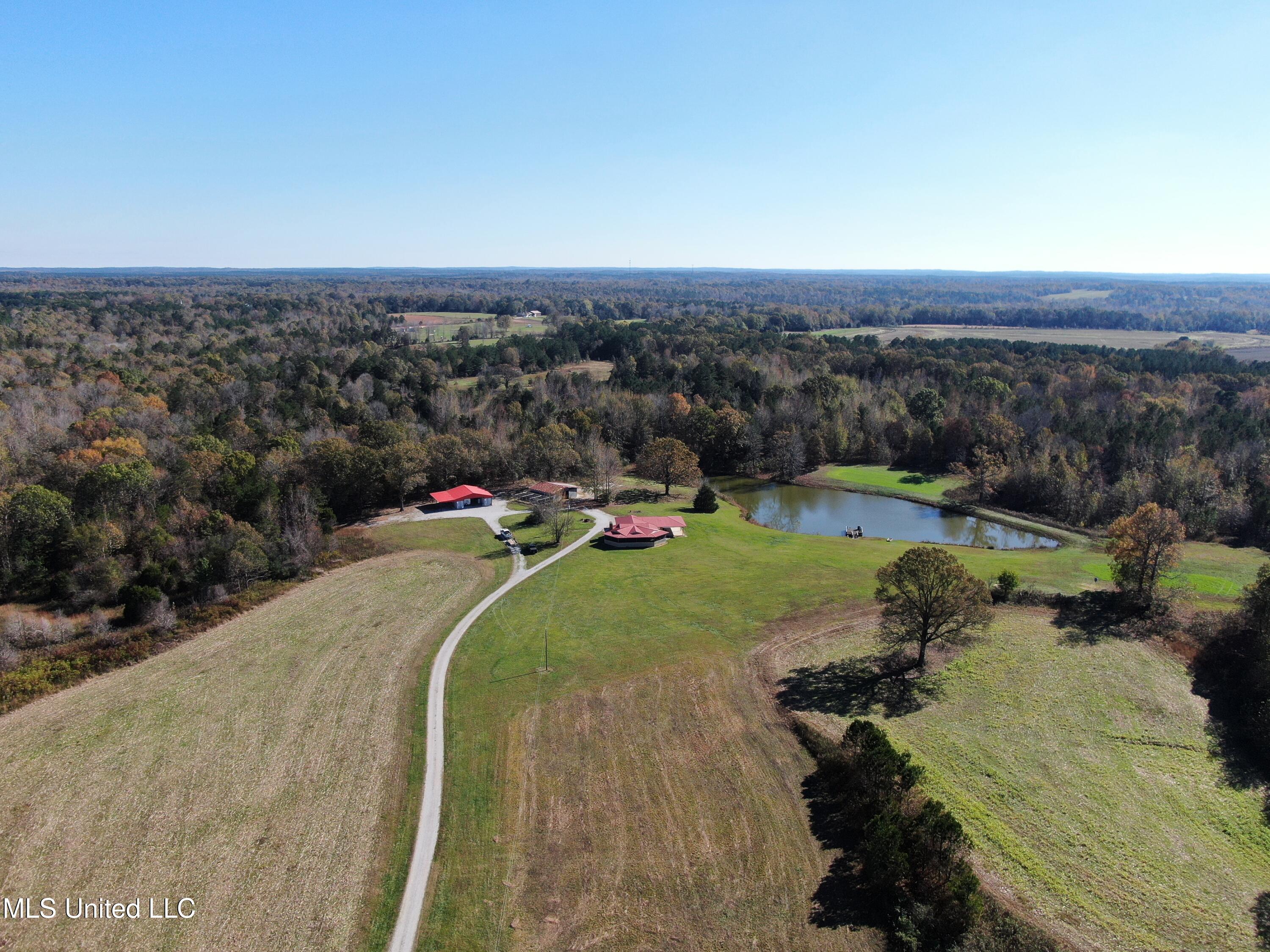 1570 Pottery Road Property Photo 1