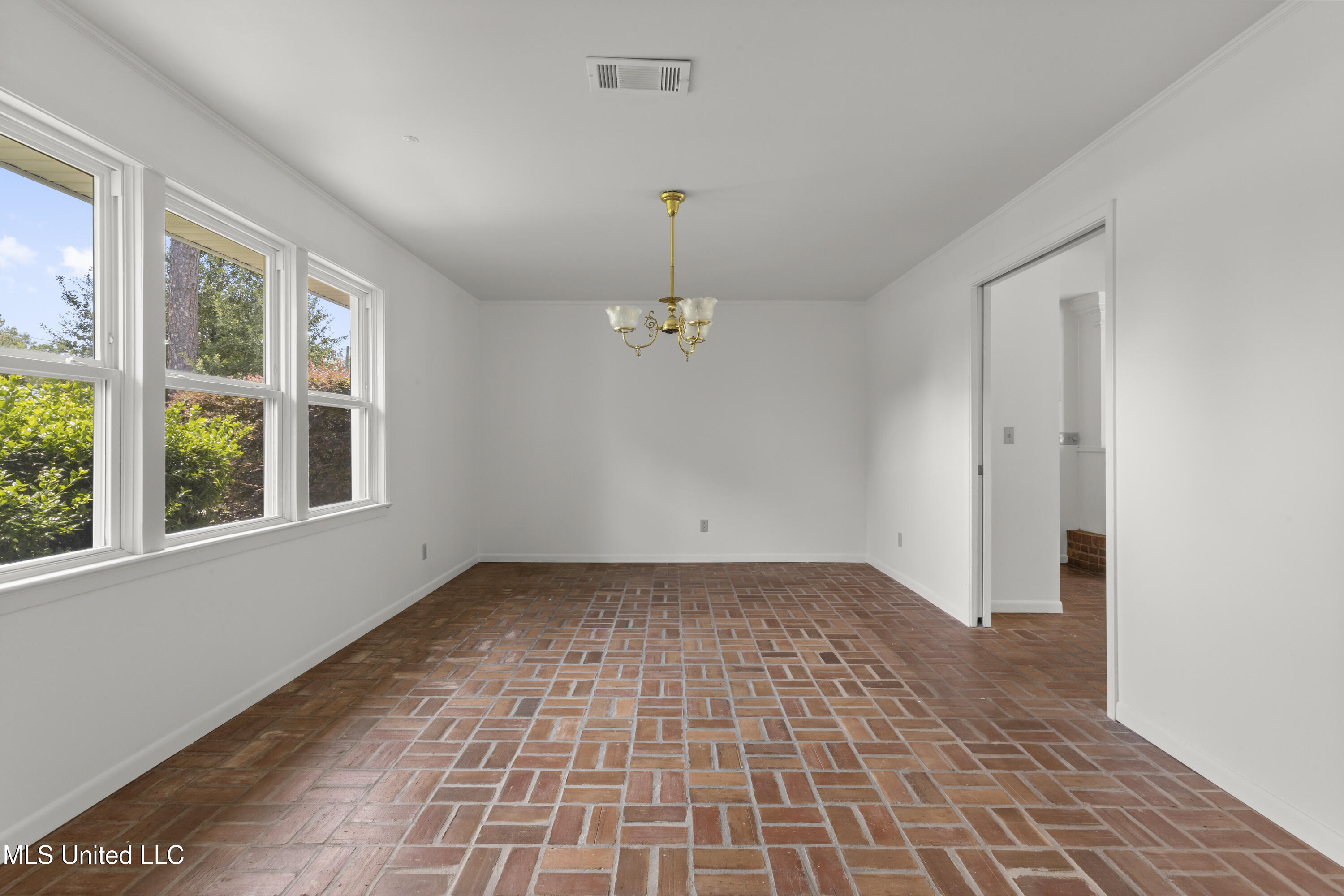 5010 Lawson Avenue Property Photo 34