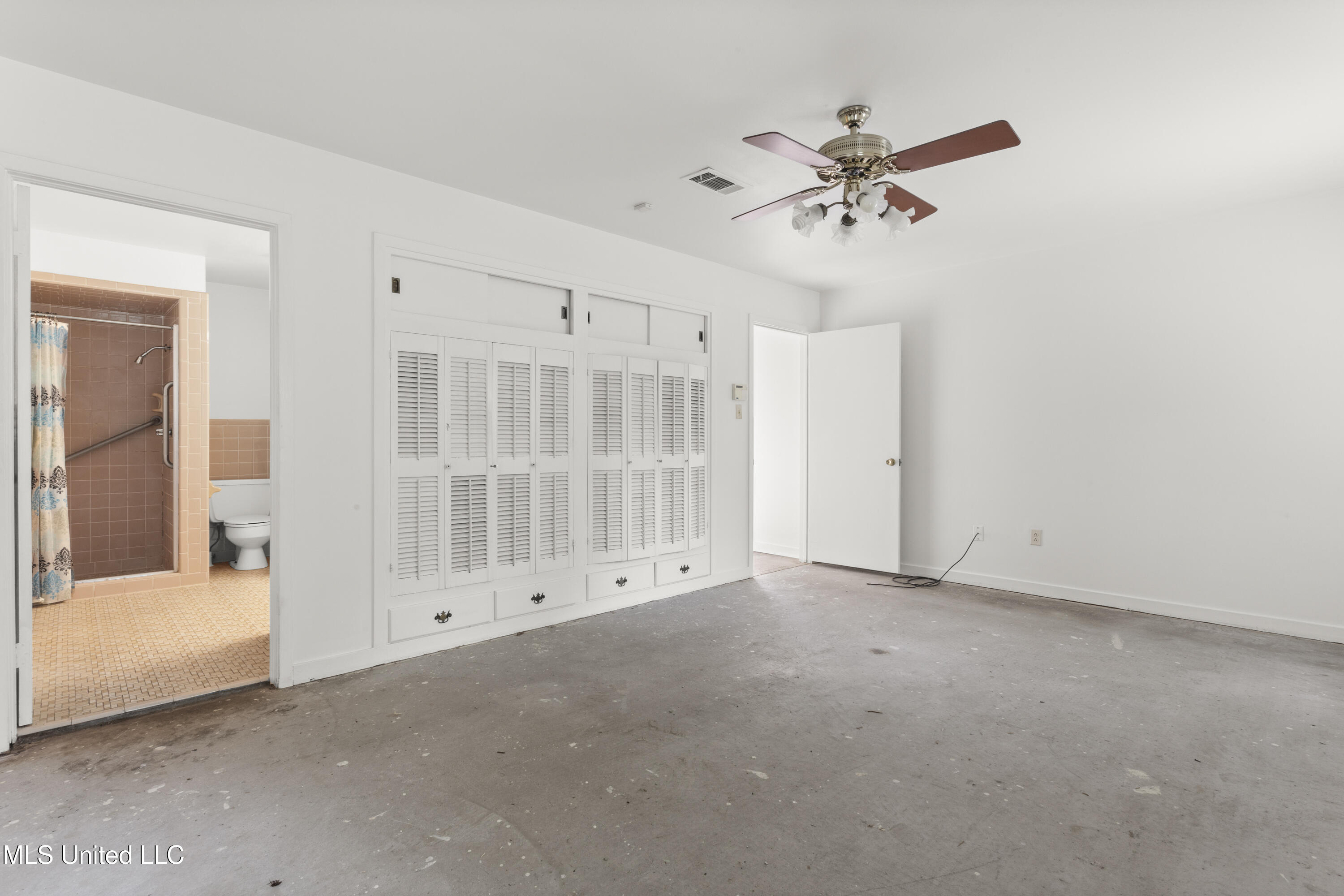 5010 Lawson Avenue Property Photo 37