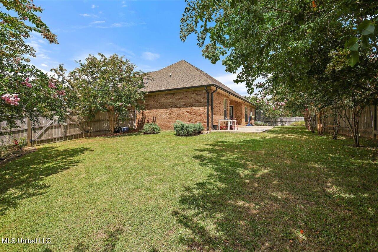 2006 Estates Cove Property Photo 42