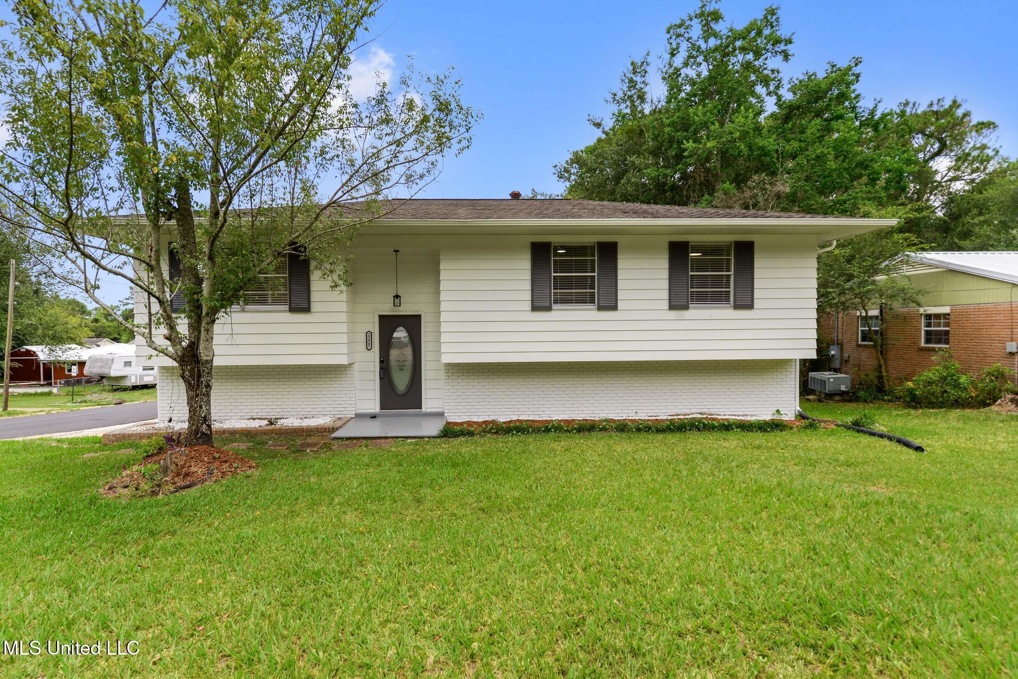 15917 Big Ridge Road Property Photo