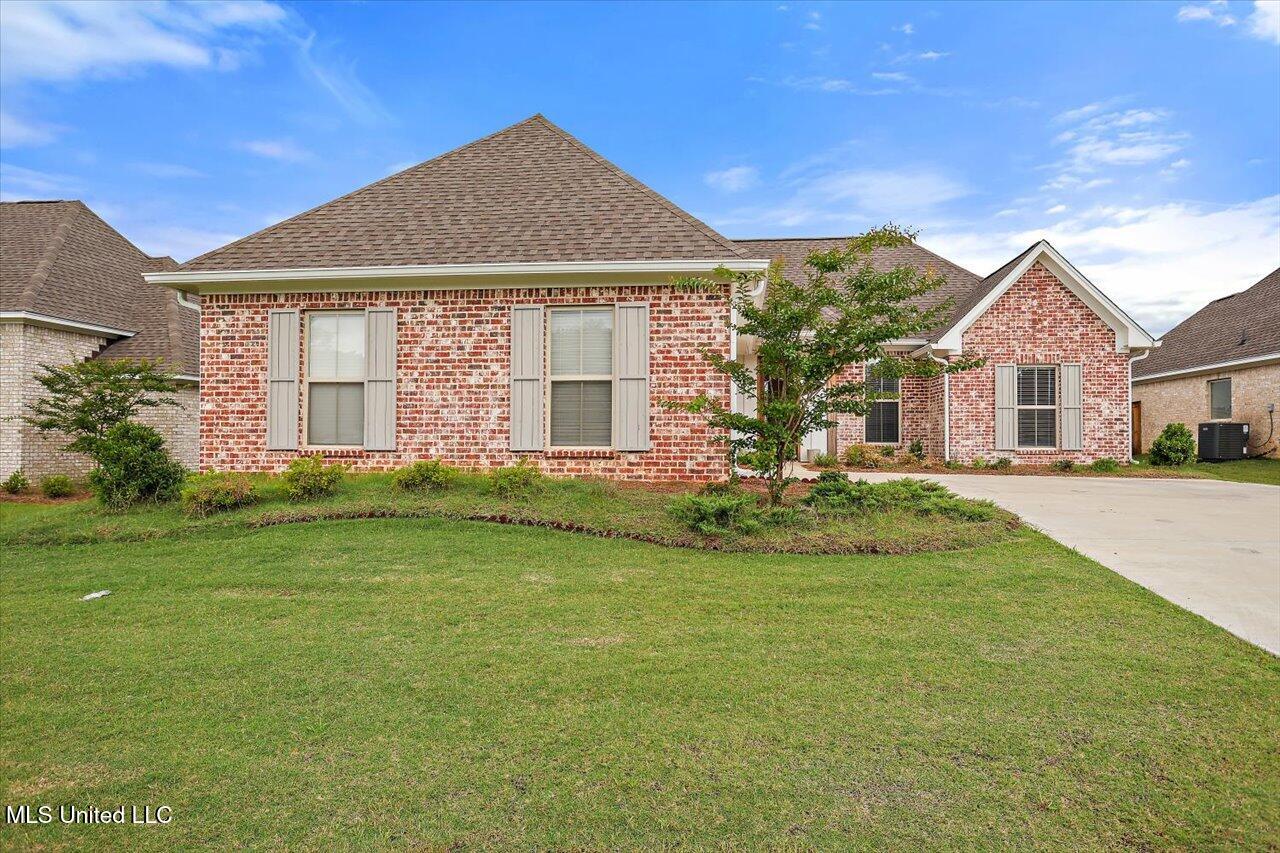 313 Willow Way Property Photo 1