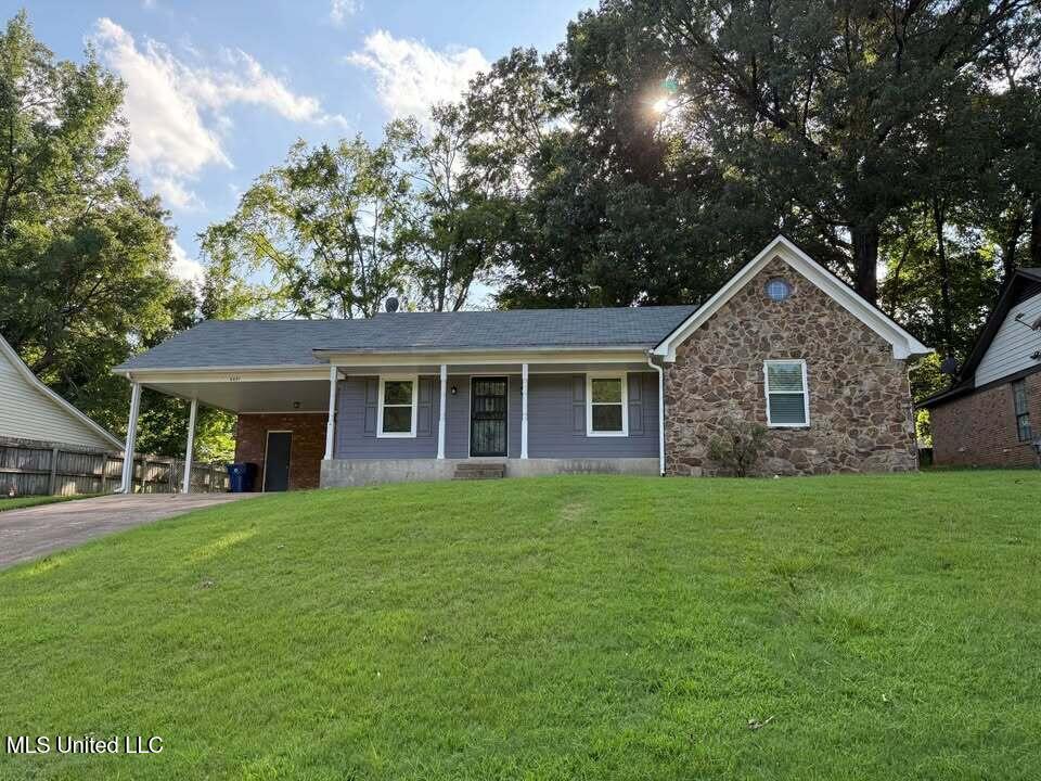 6691 Hickory Crest Drive Property Photo 1