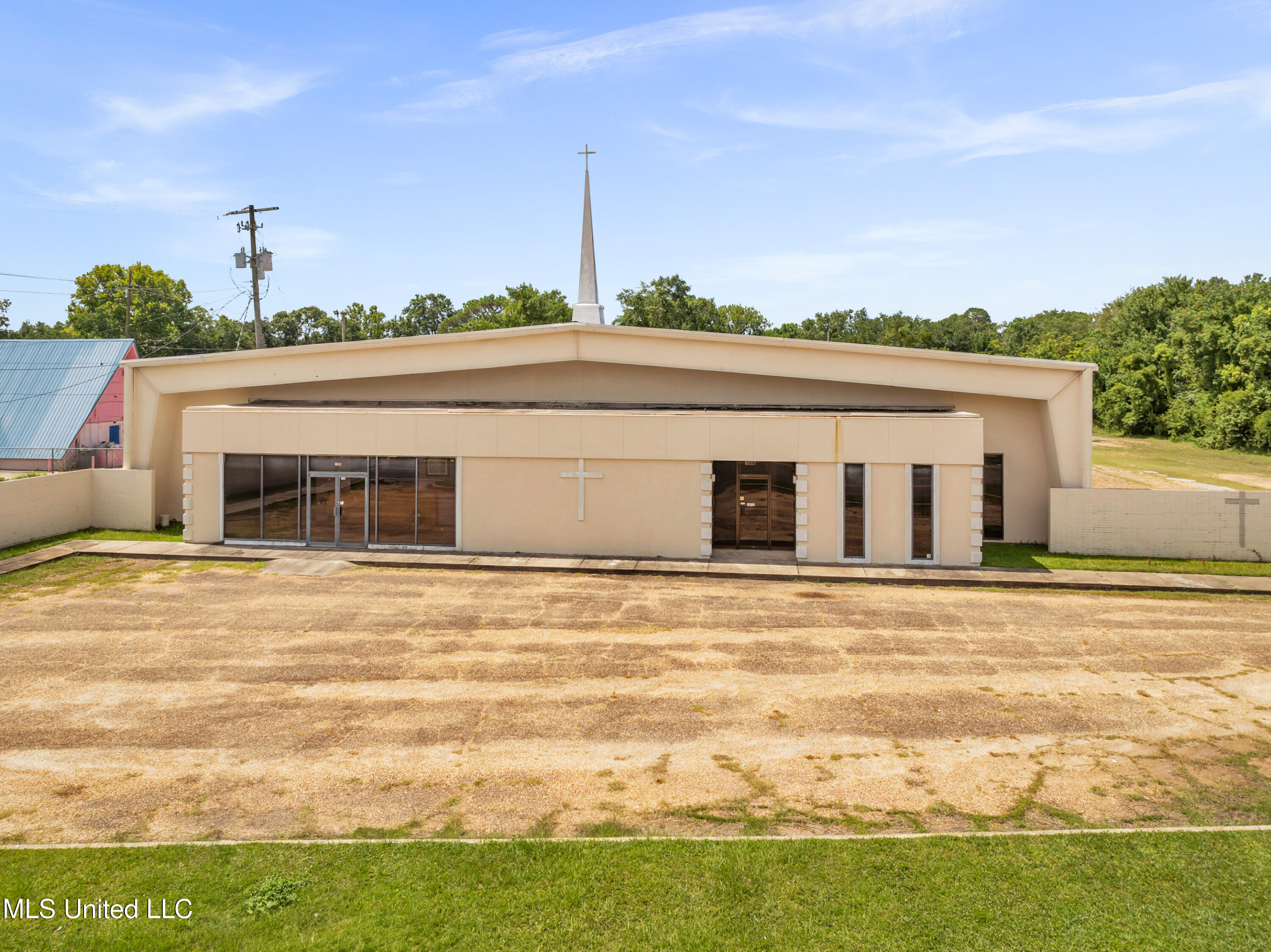 2308 Old Mobile Avenue Property Photo 1