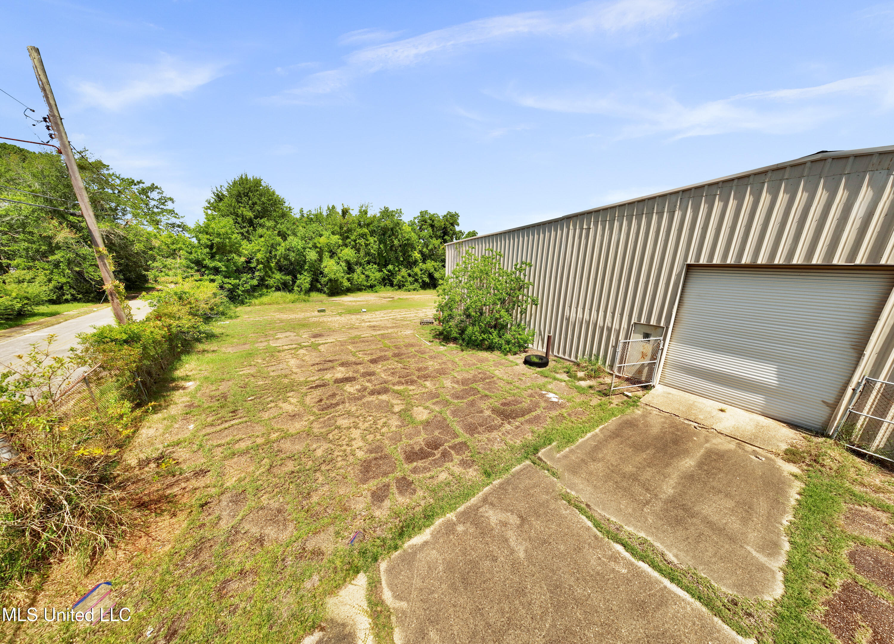 2308 Old Mobile Avenue Property Photo 19