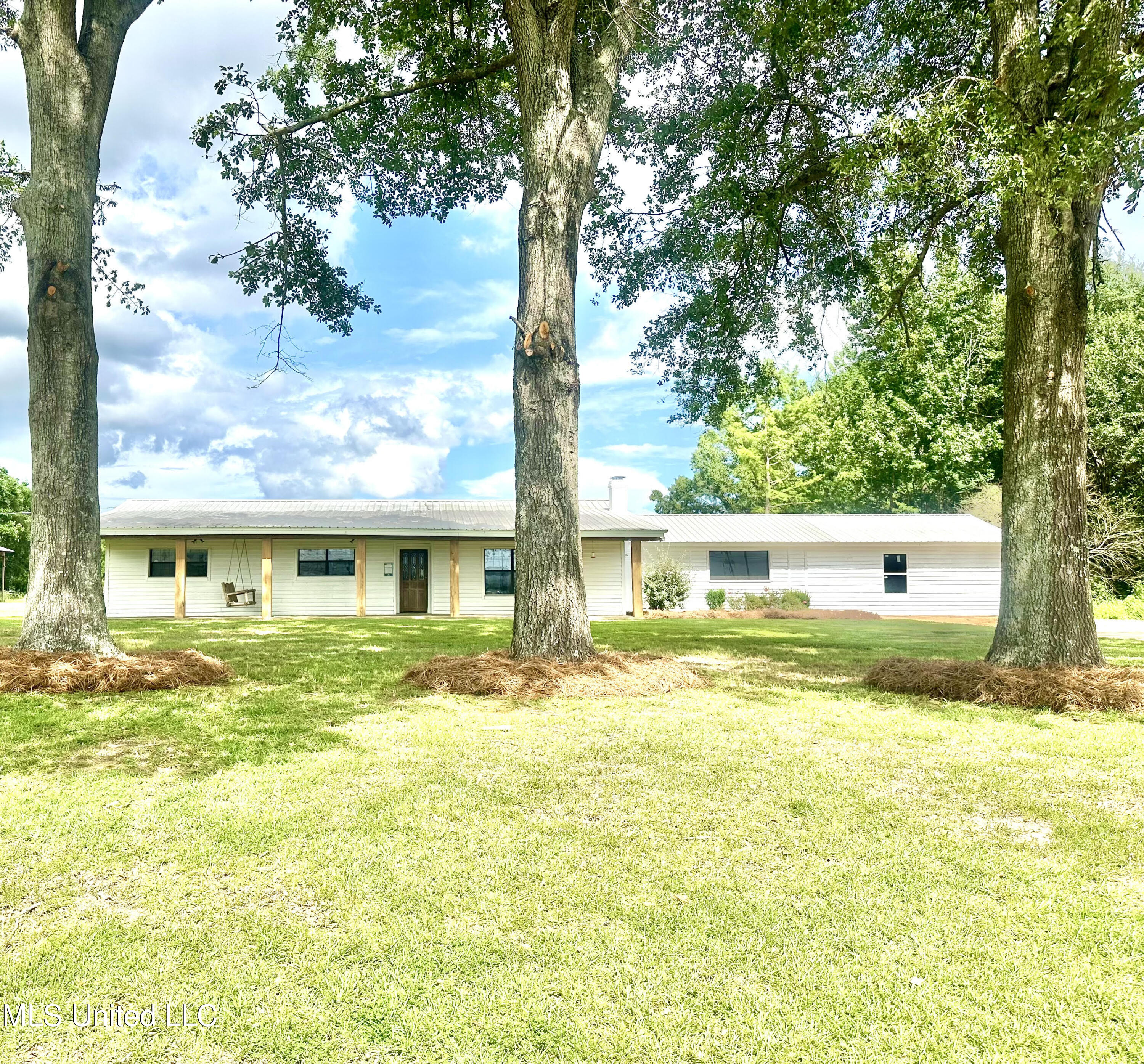 342 Old Jackson Road Property Photo 1