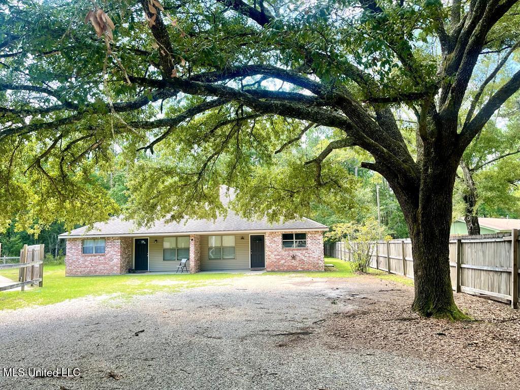 19 Big Spring Road Property Photo 1