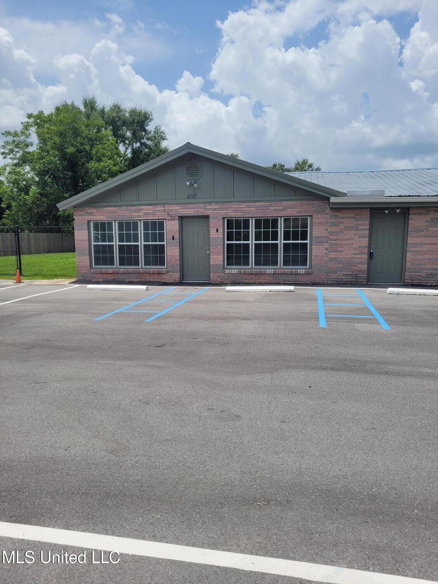 4015 2nd Street Property Photo 1