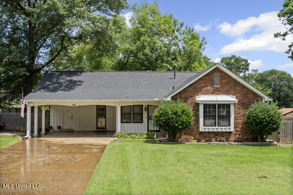 746 Halifax Cove Property Photo 1