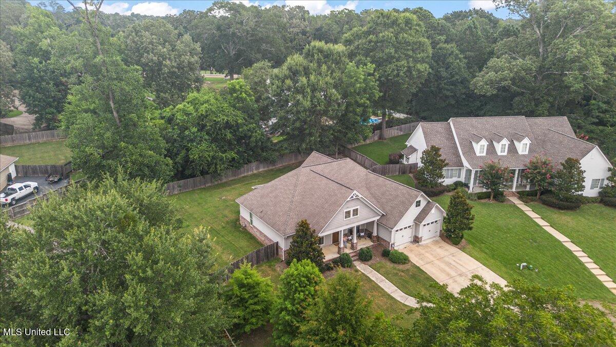 311 E Brandon Court Property Photo 42