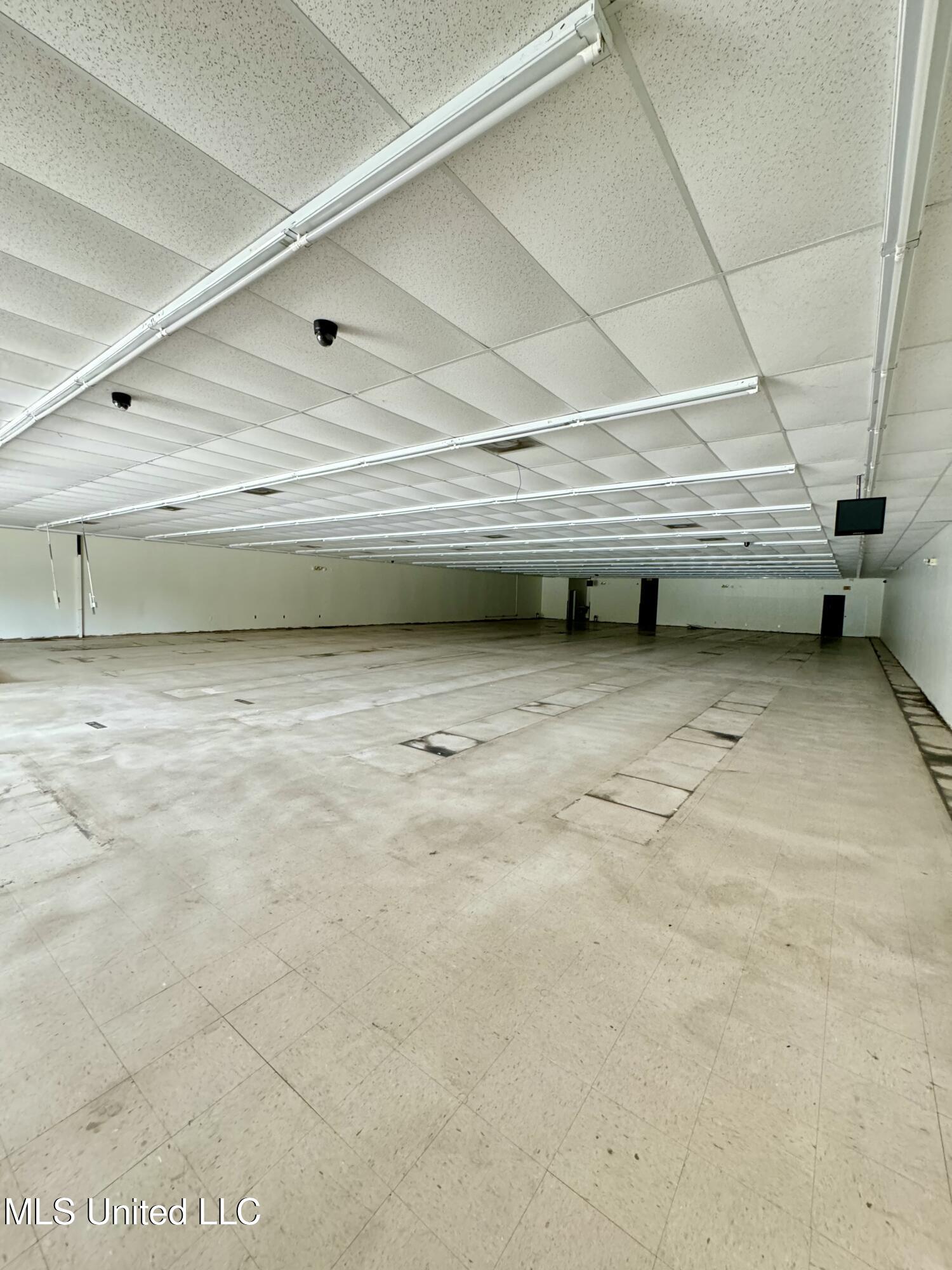 2905 Ingalls Avenue Property Photo 2
