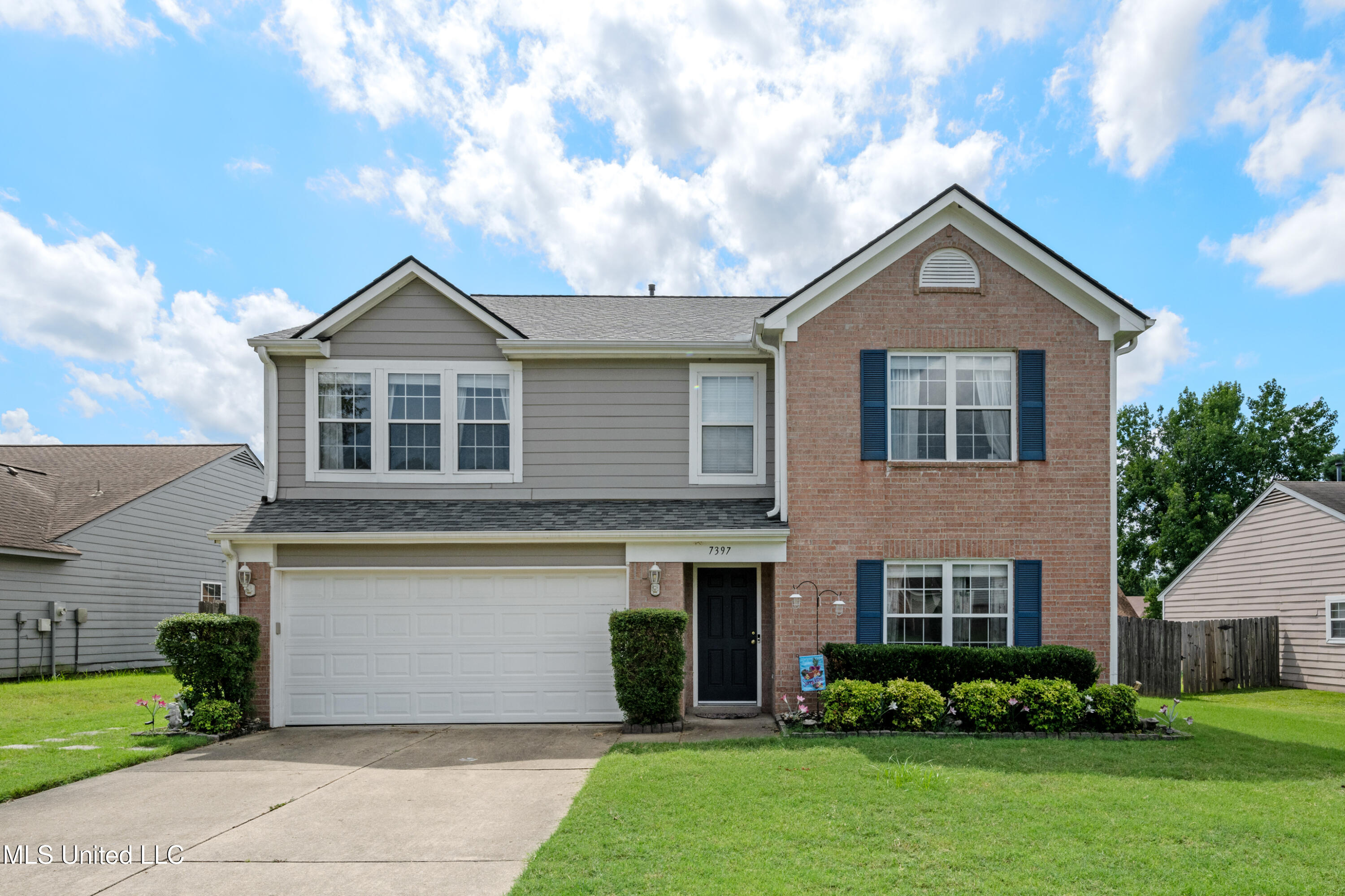 7397 Hunters Horn Drive Property Photo 1