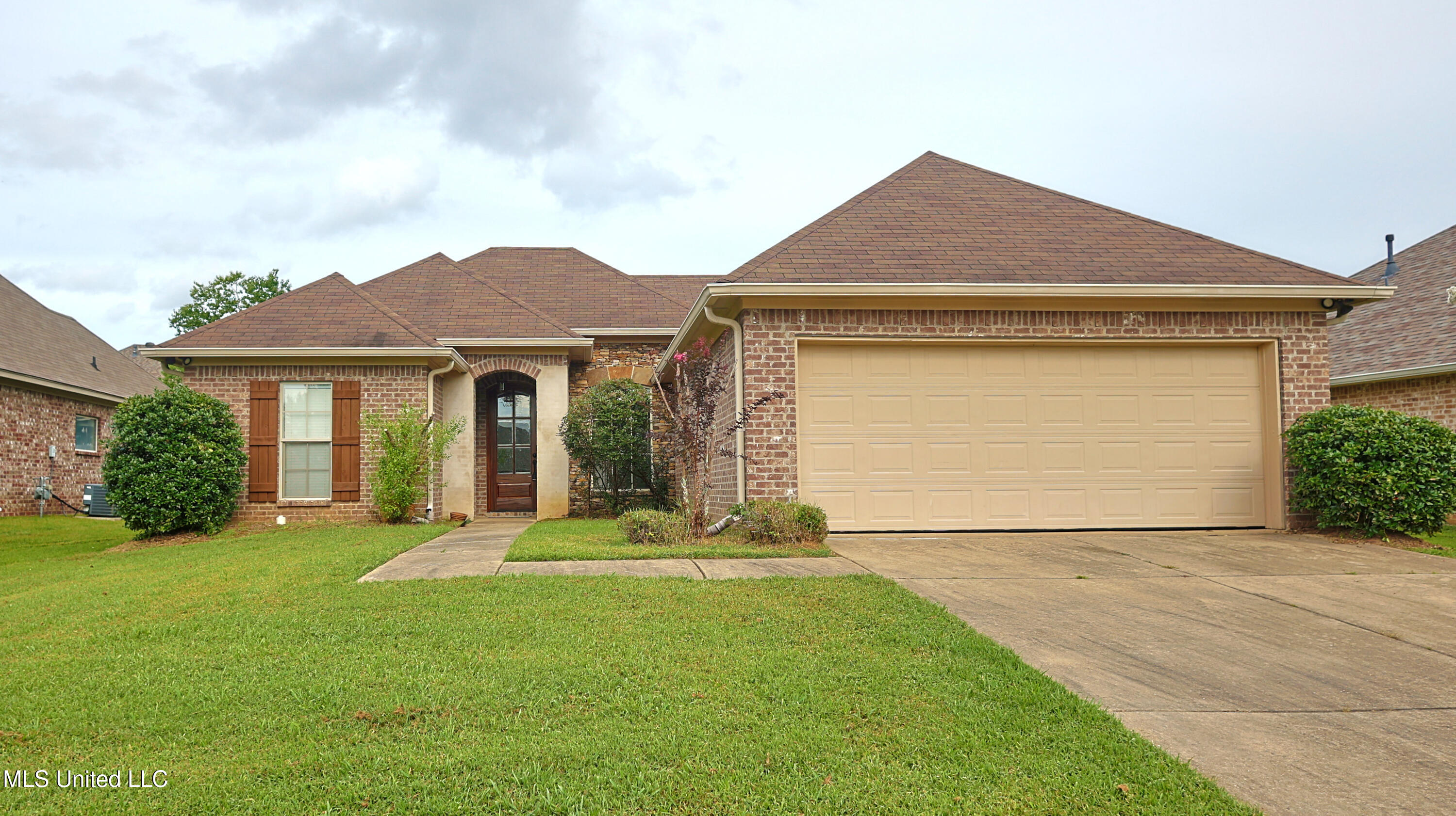 249 Greenfield Ridge Drive Property Photo 1