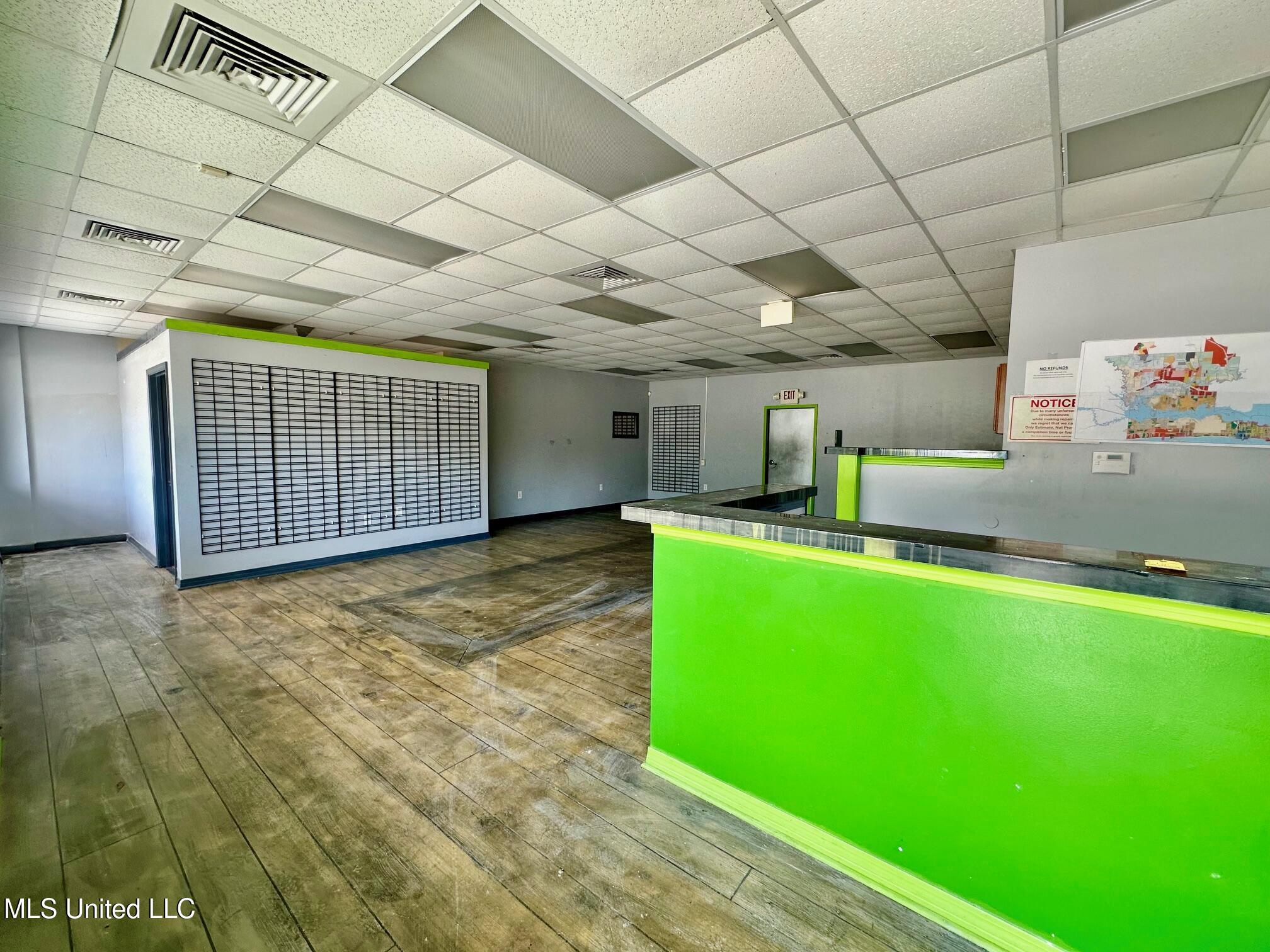 820 Pass Road Property Photo 2
