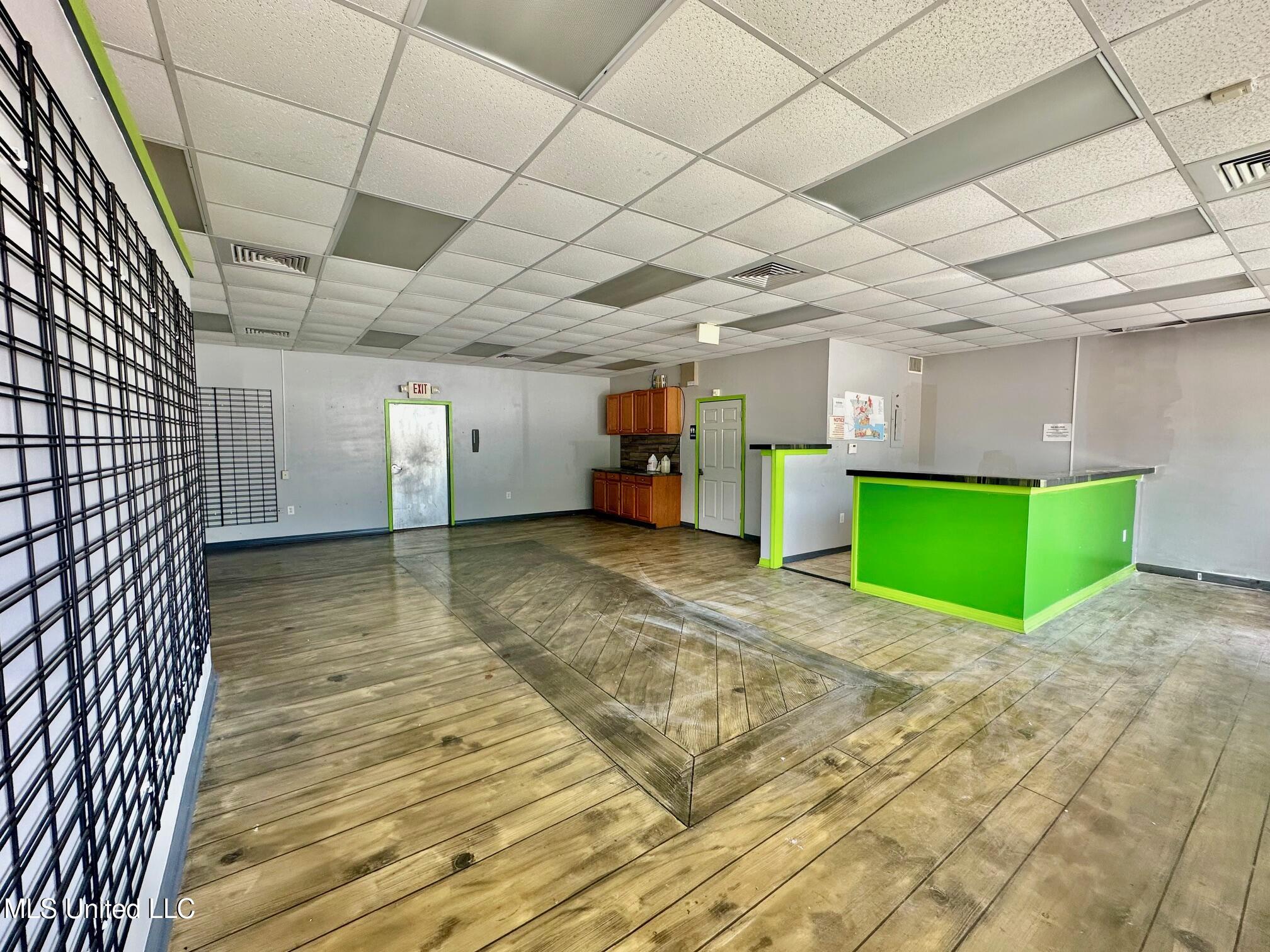 820 Pass Road Property Photo 3