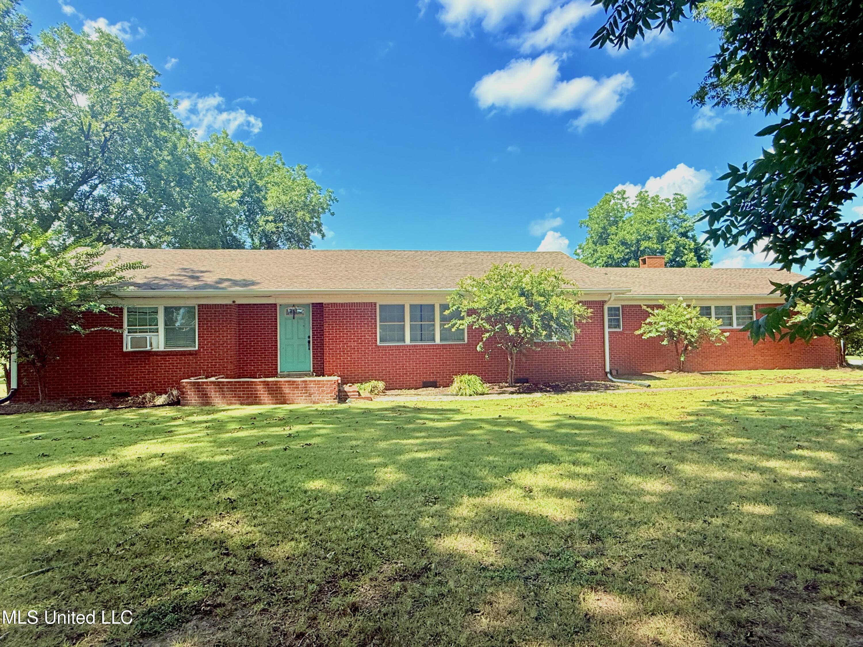 10688 Highway 12 West Property Photo 1