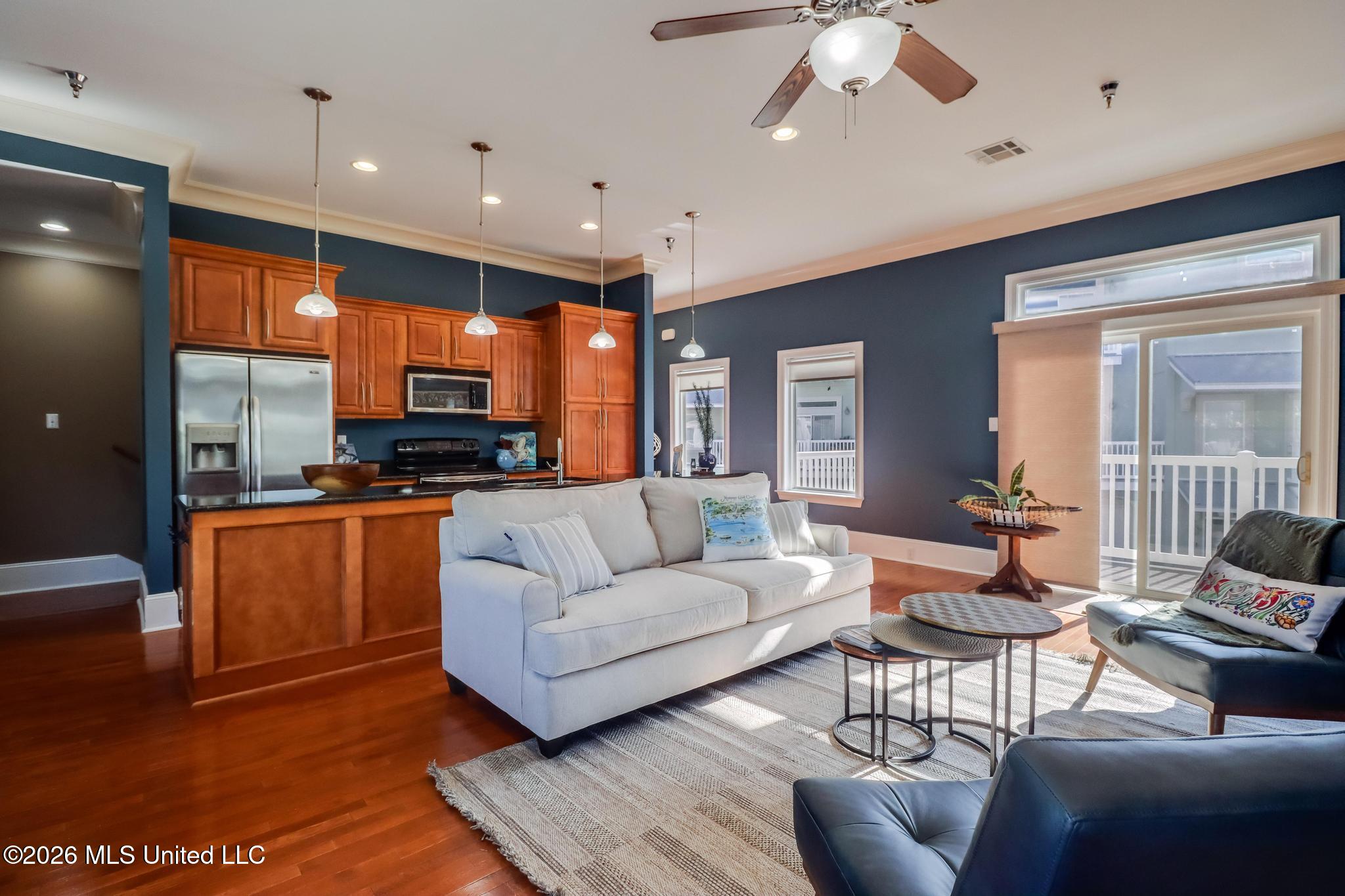 723 Beach Boulevard Property Photo 2