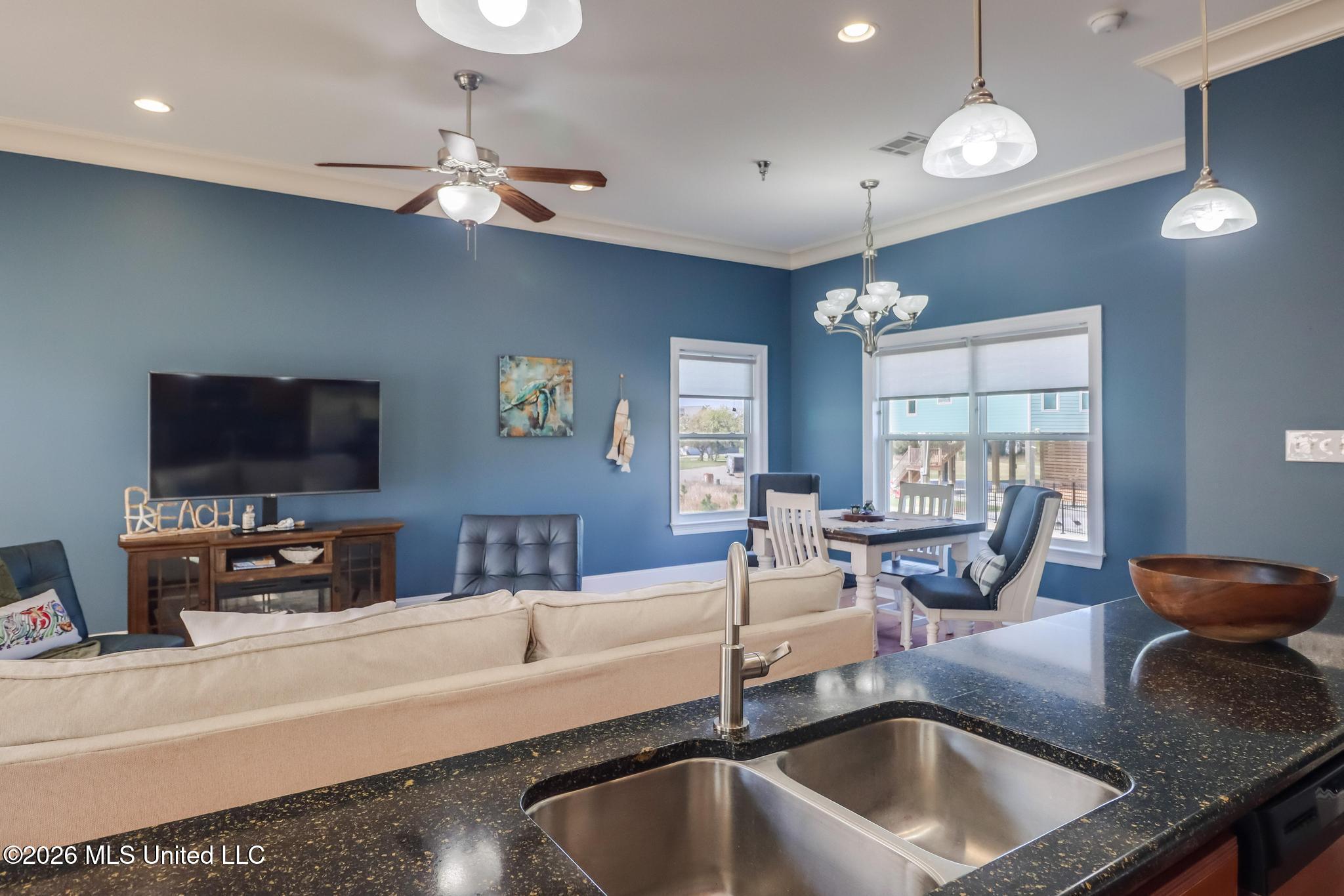 723 Beach Boulevard Property Photo 3