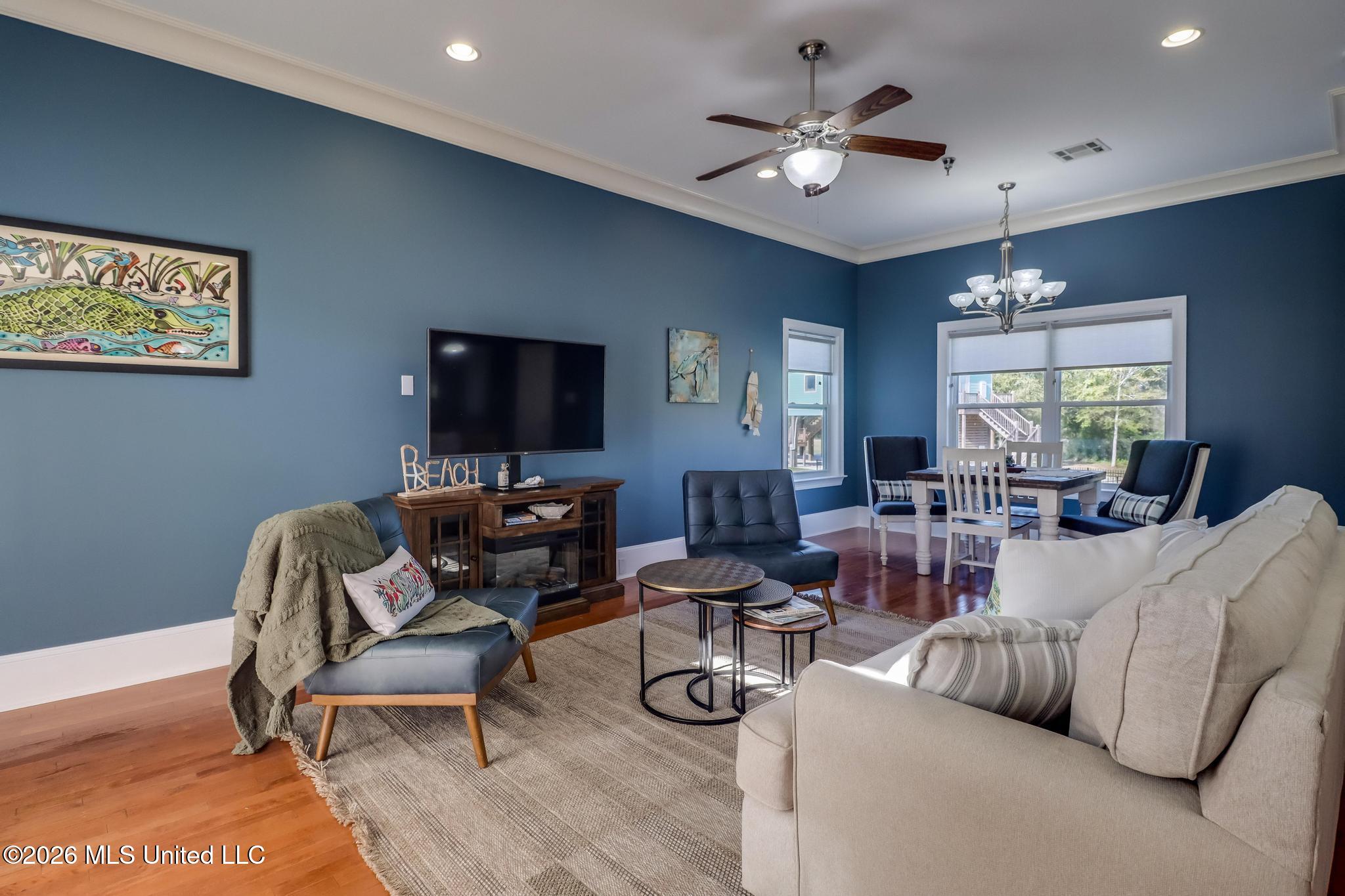 723 Beach Boulevard Property Photo 4