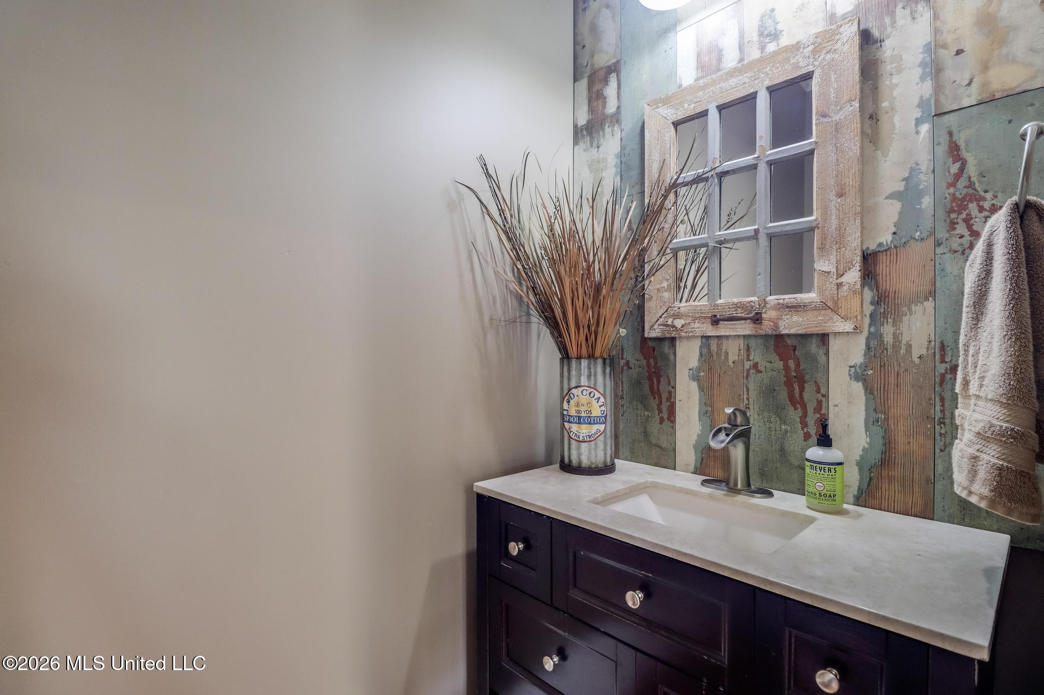 723 Beach Boulevard Property Photo 10